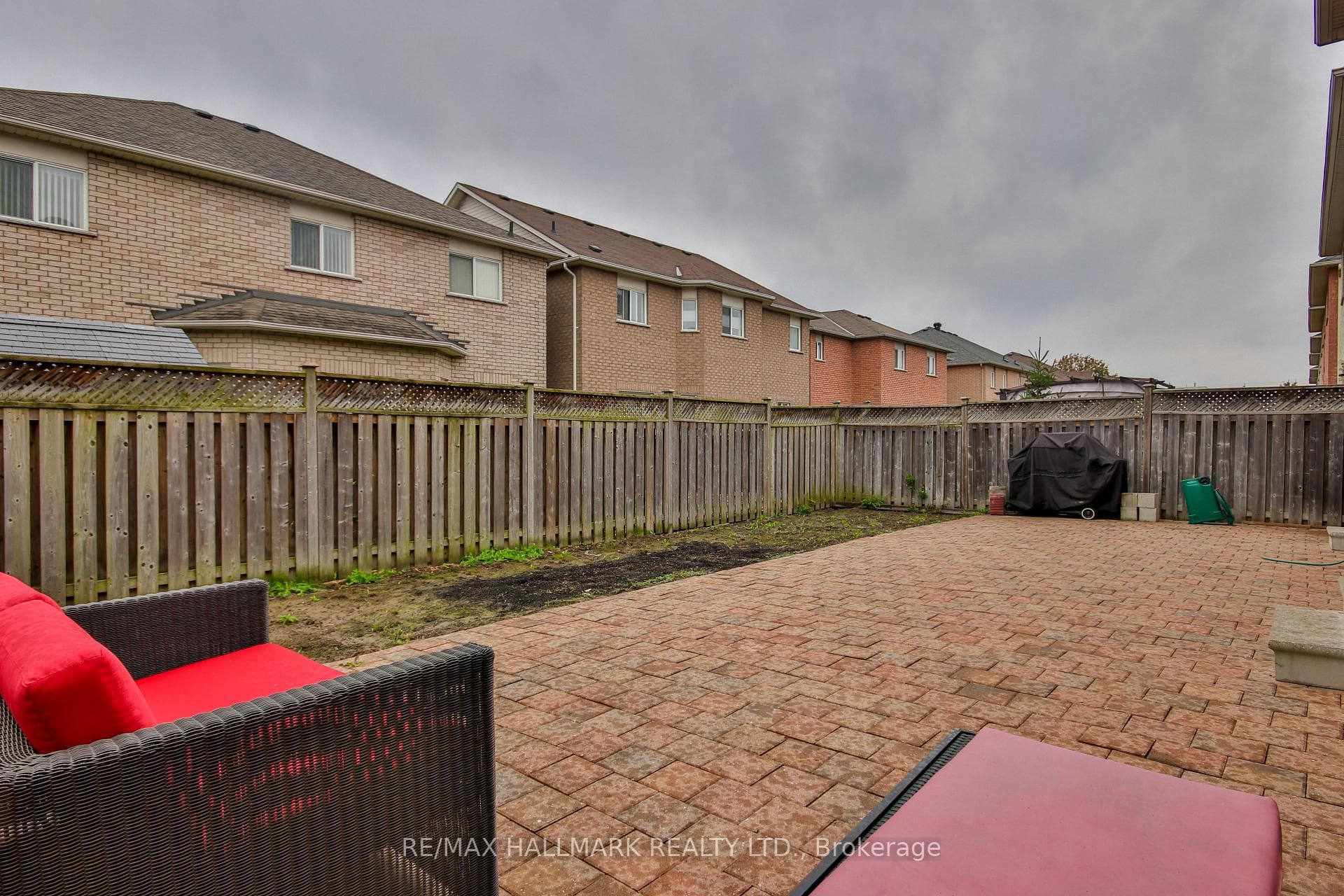 15 Briarglen Road photo 49