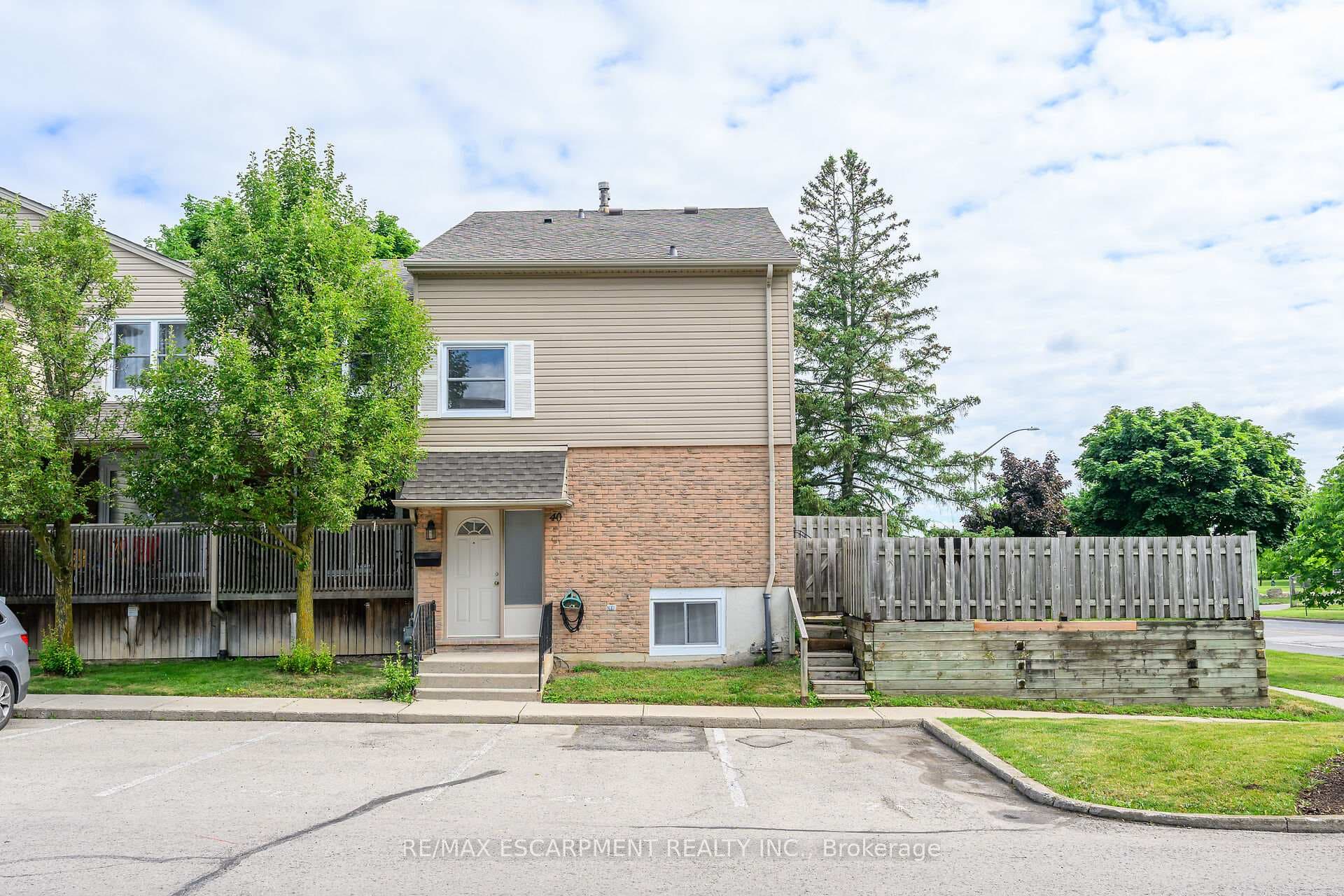 1300 Upper Ottawa Street Unit 40 photo 2