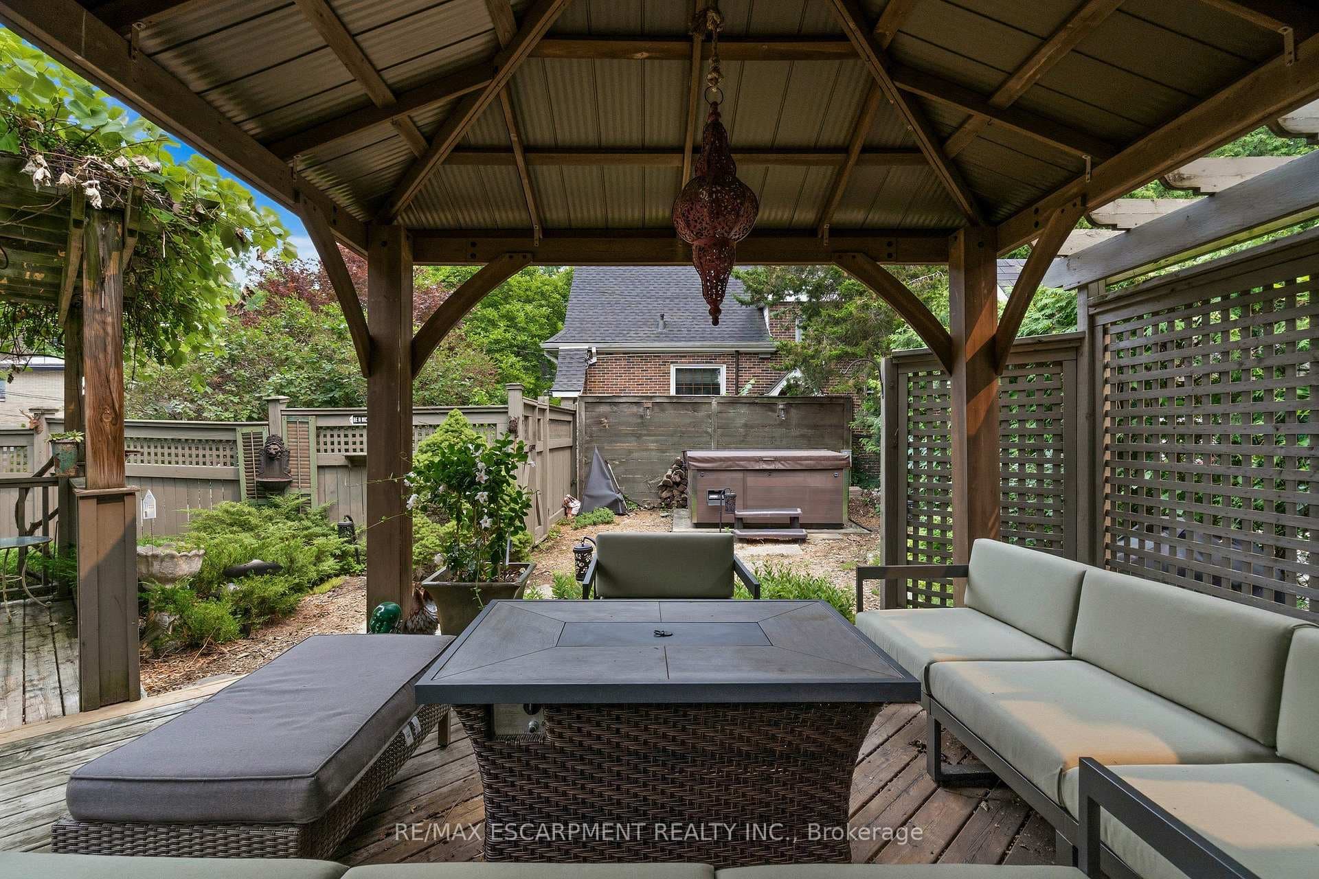 61 MOUNTAIN Avenue photo 41