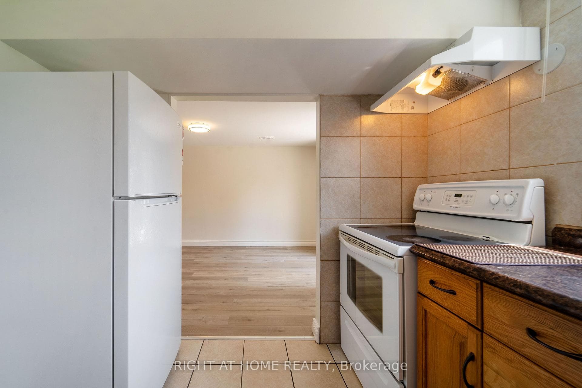 179 Wendover Drive Unit Lower photo 11
