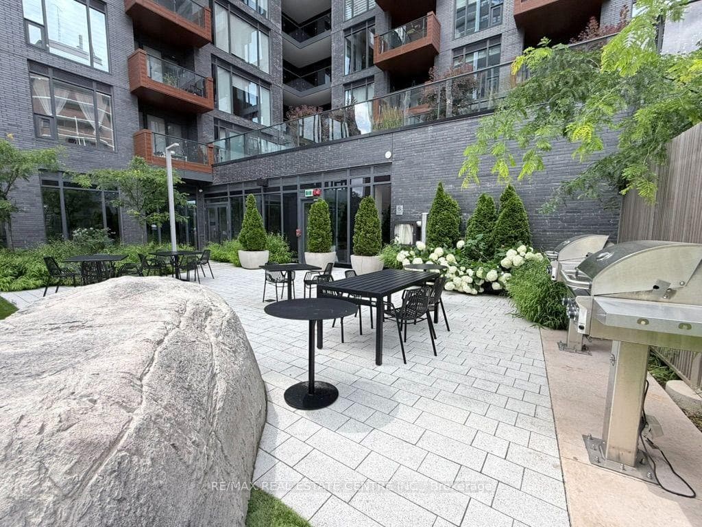 Social Terrace with Grilling Station