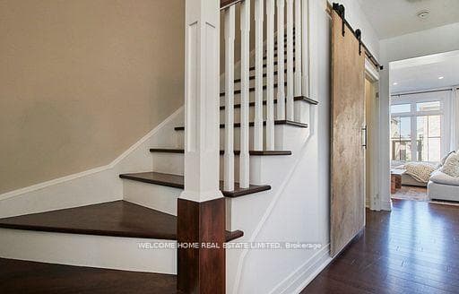 233 Centre Street photo 9