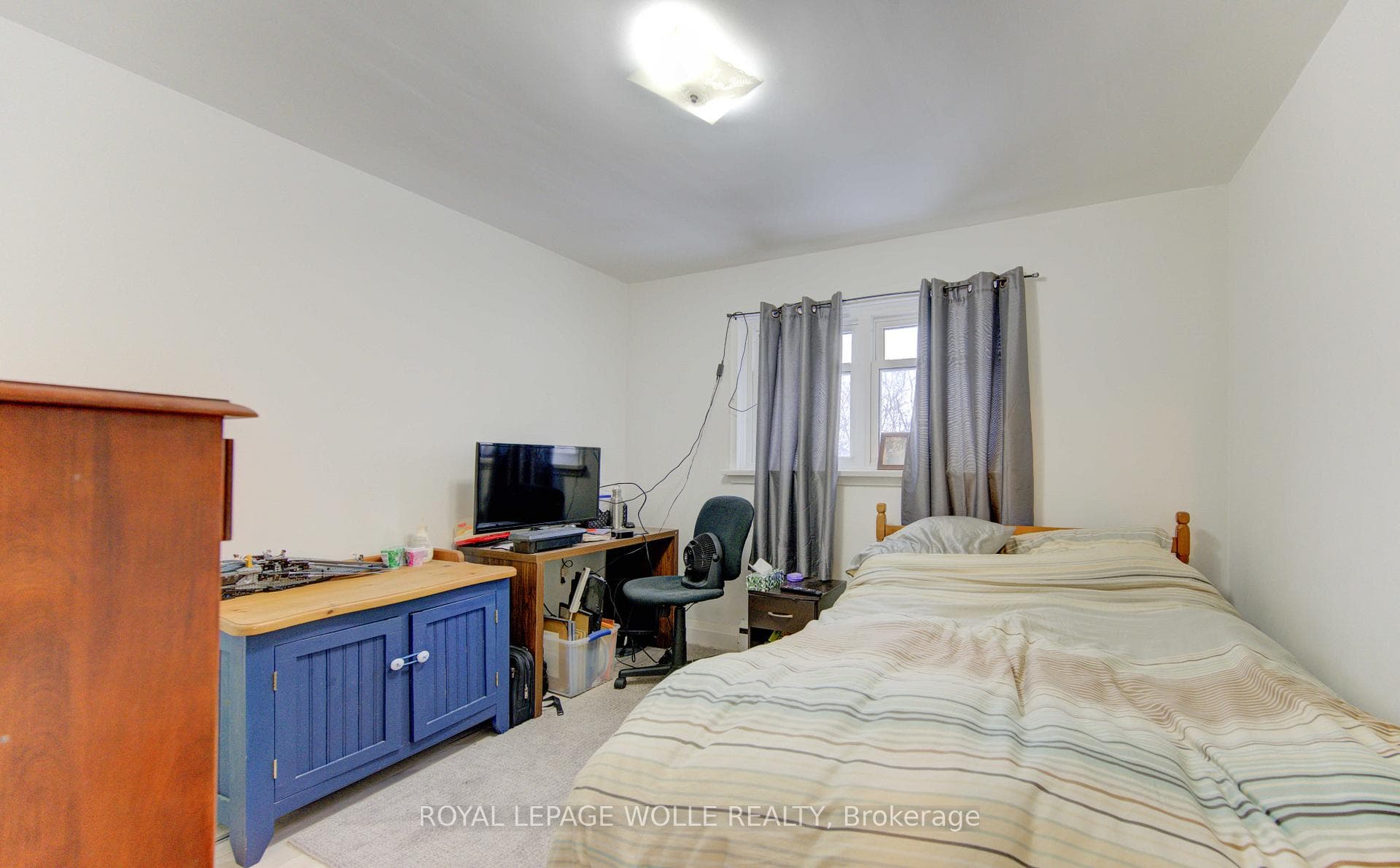 196 Allen Street photo 39