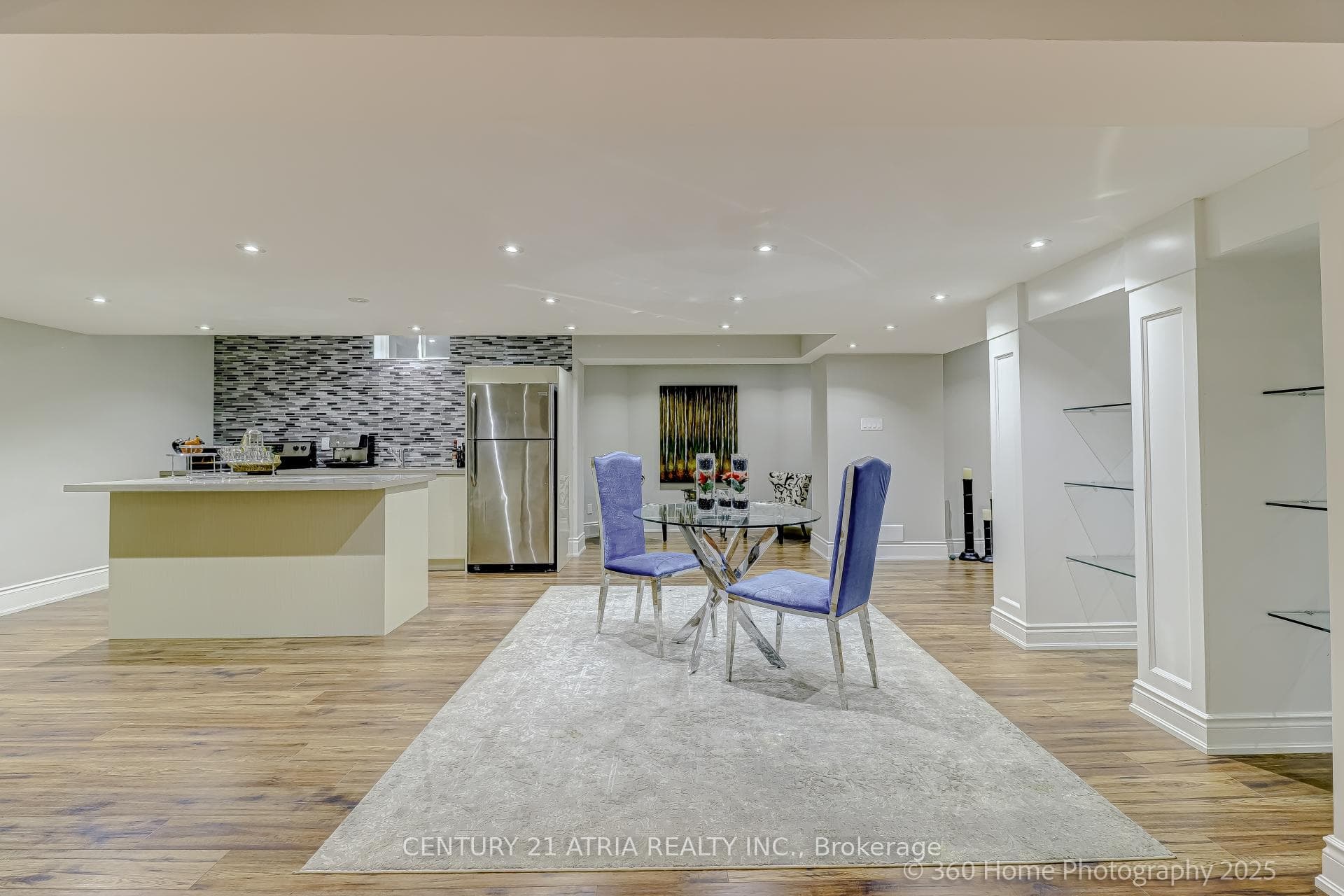 27 Glacier Court photo 14