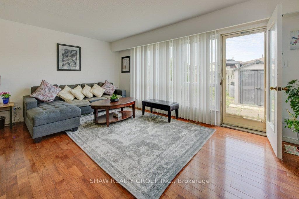 7440 Goreway Drive Unit 22 photo 14