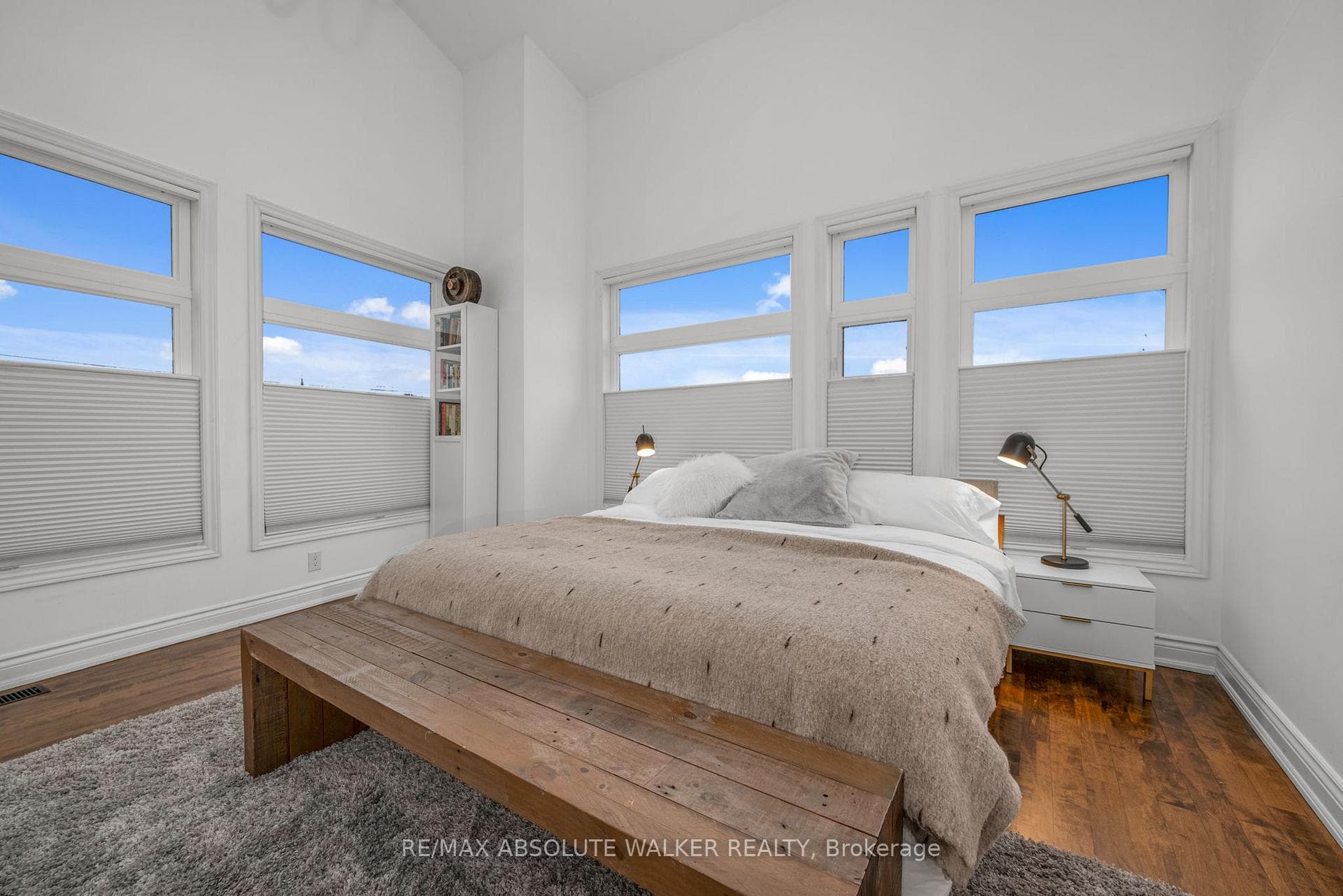 744 Gladstone Avenue Unit B photo 20