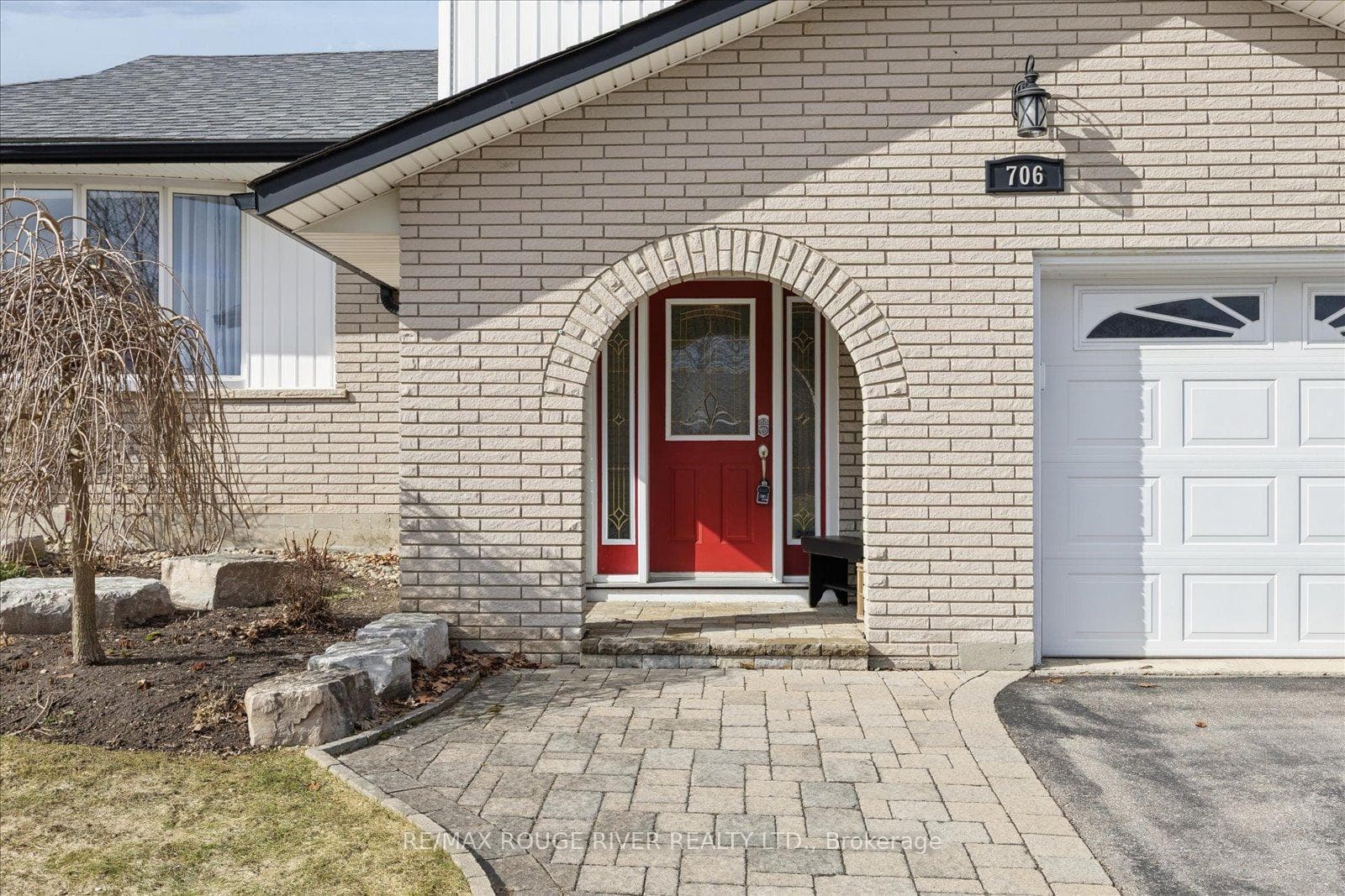 706 Fernhill Boulevard photo 2