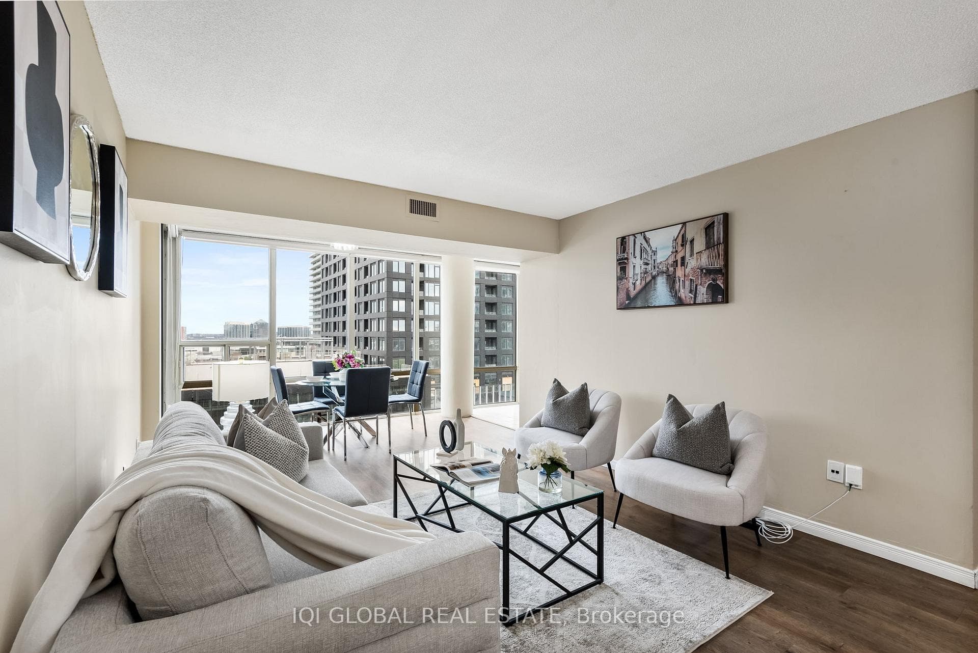 330 Rathburn Road Unit 1205 photo 7
