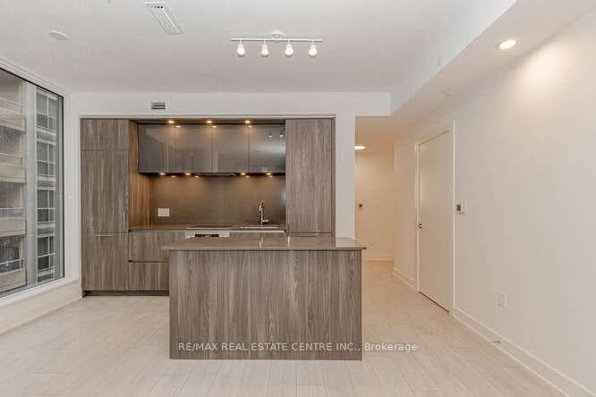 15 Mercer & Blue Jays Way Street Unit 722 photo 15