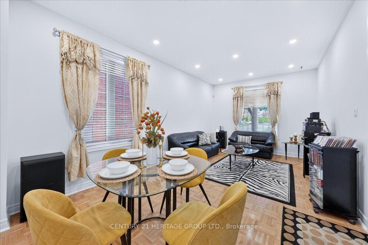 19 Reynolds Avenue photo 6