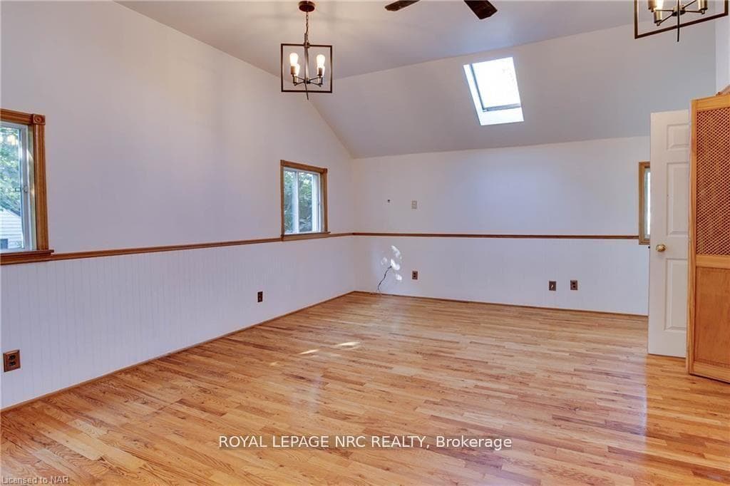 327 SOUTH MILL Street photo 13