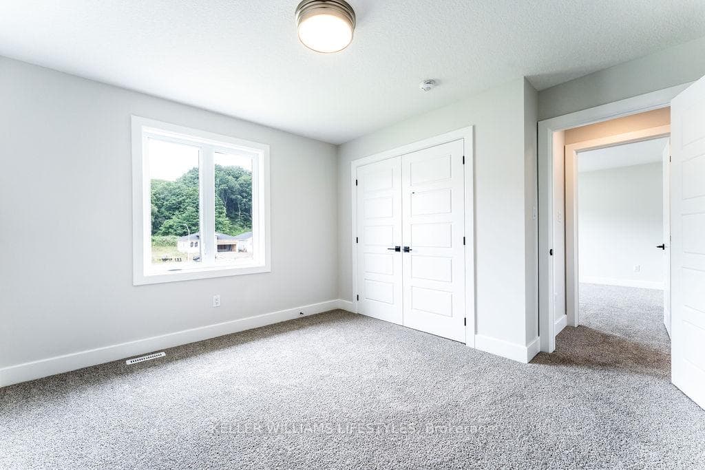 409 Breakwater Boulevard photo 17