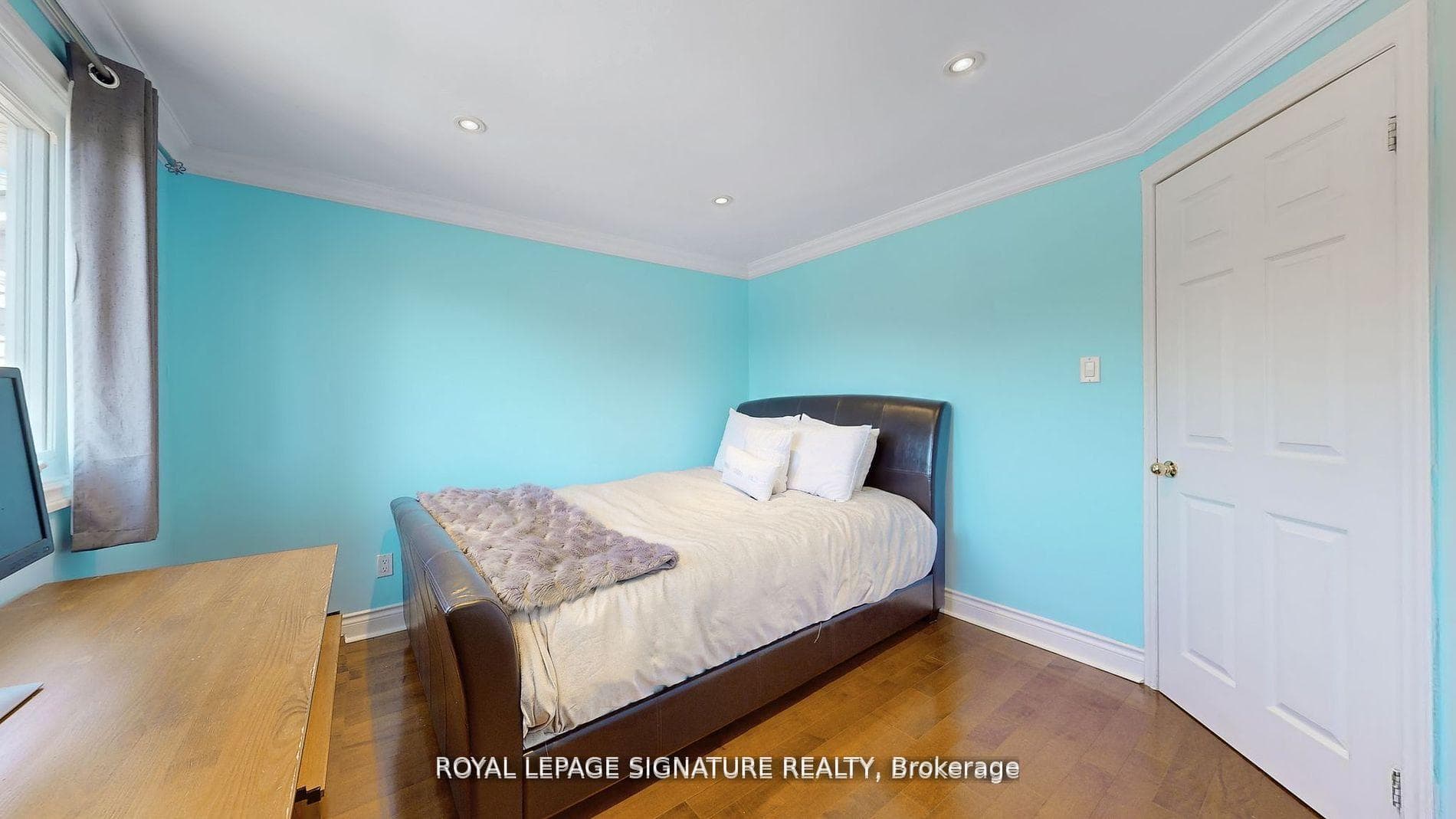 3103 Keynes Crescent photo 20