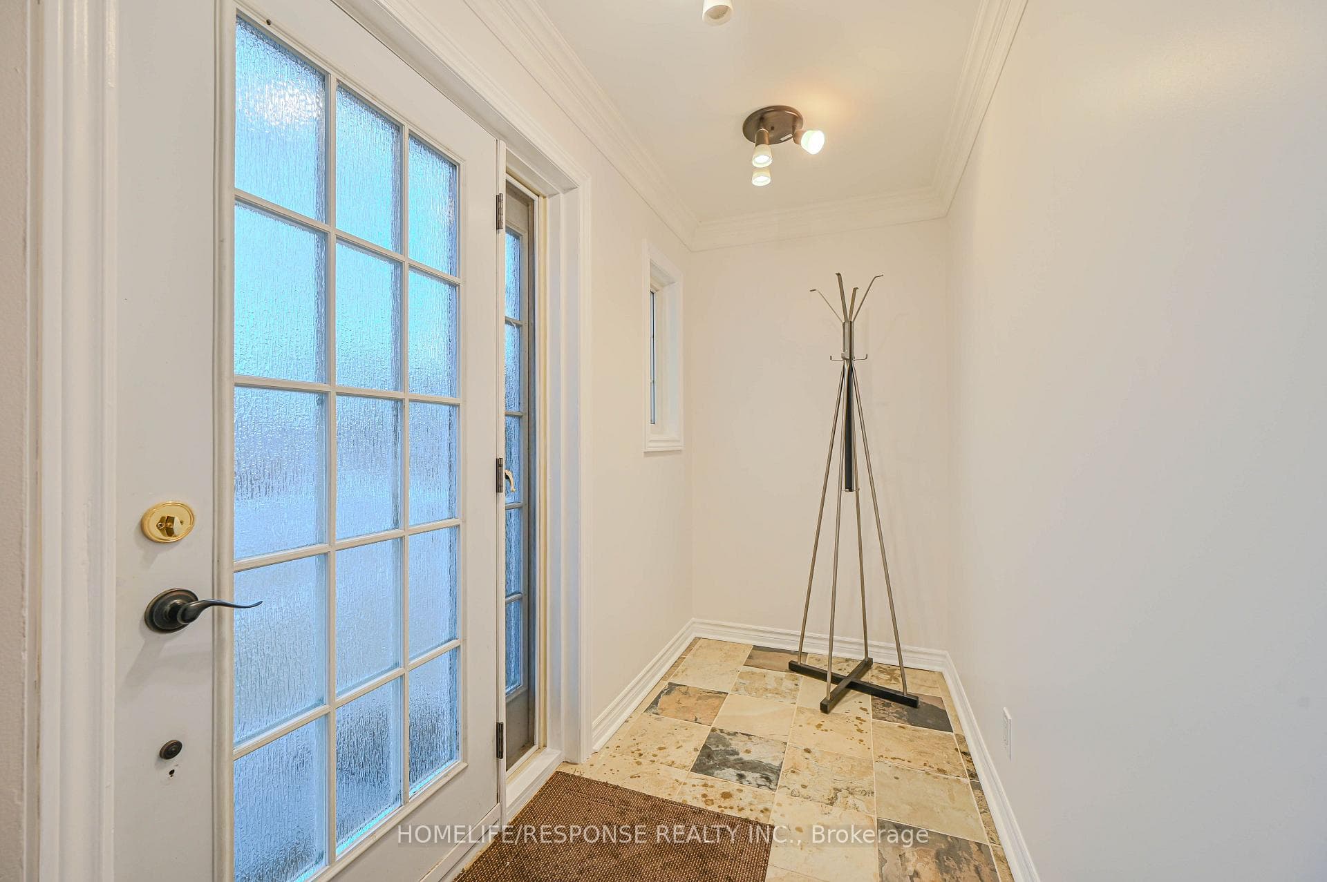 94 YORKVIEW Drive photo 6