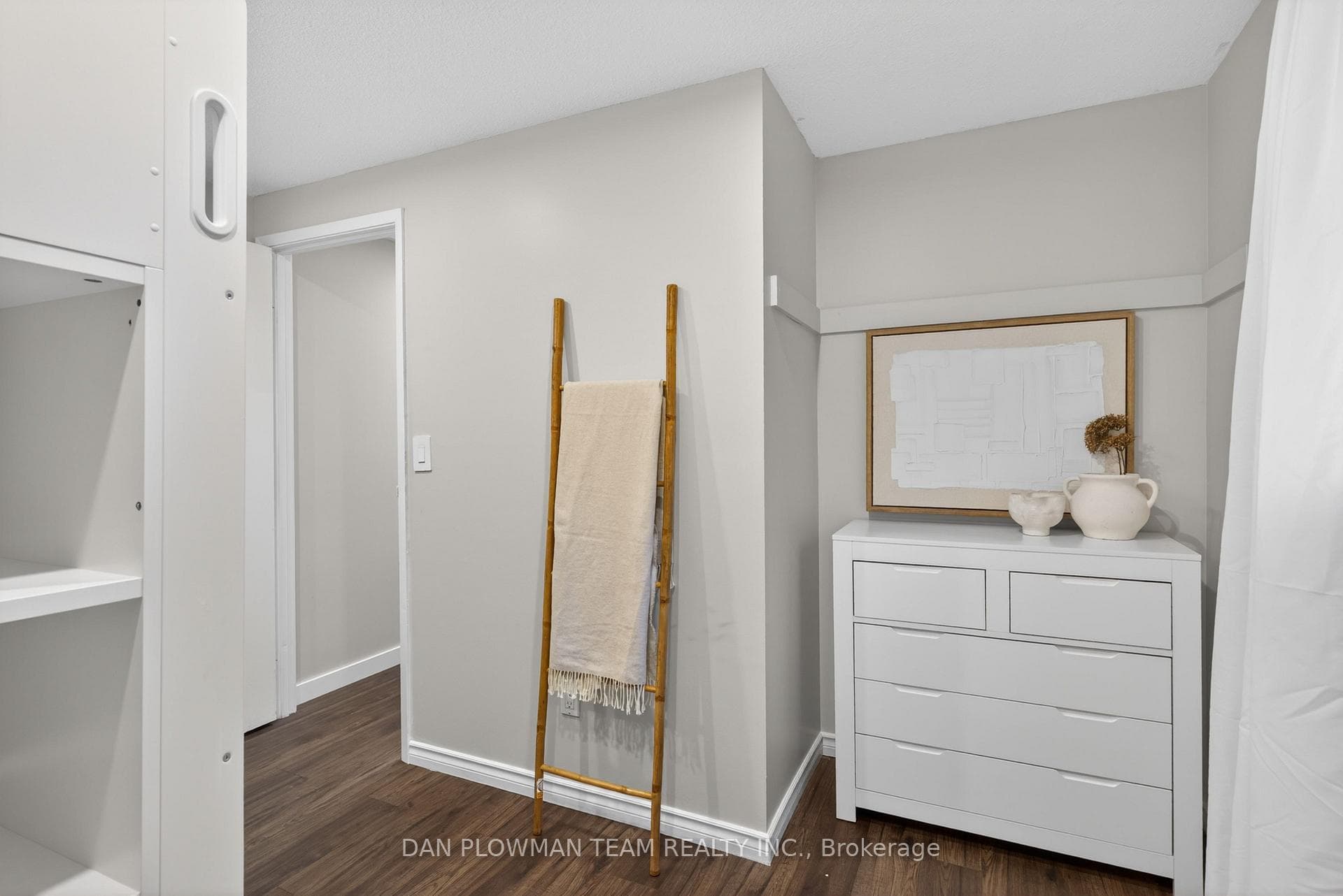 629 Grandview Street photo 21