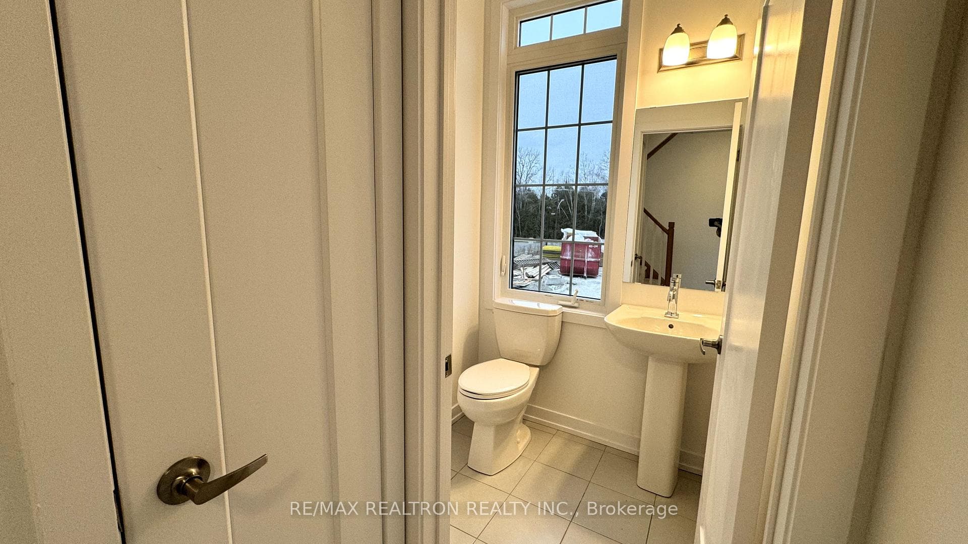 106 Lyall Stokes Circle photo 4