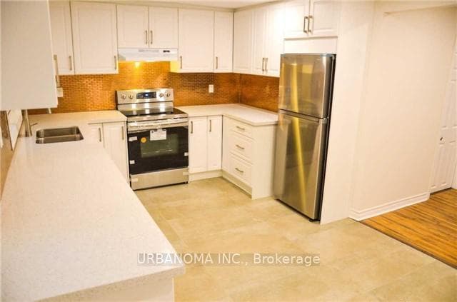 224 Bayview Avenue photo 4