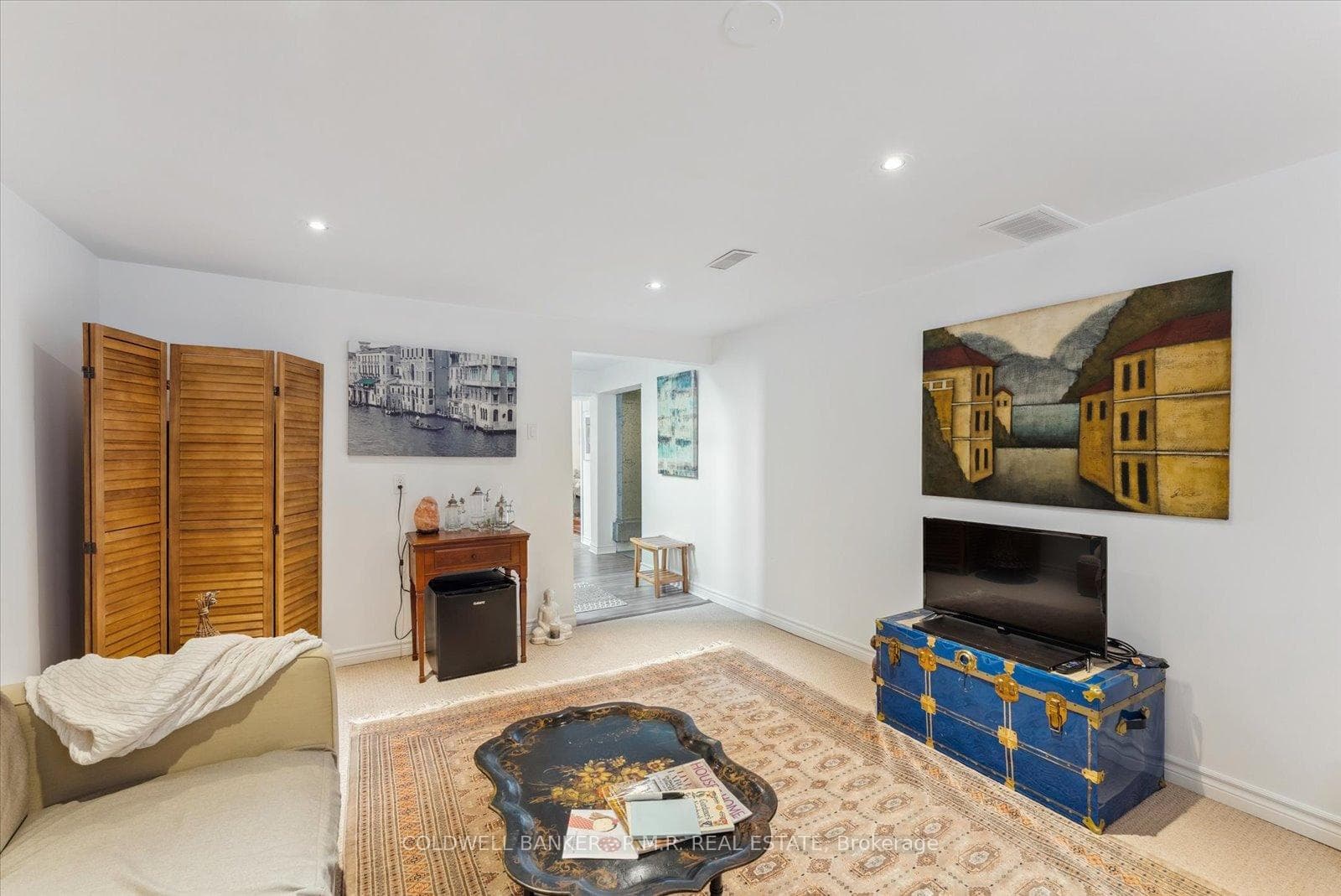 455 Harden Street photo 29