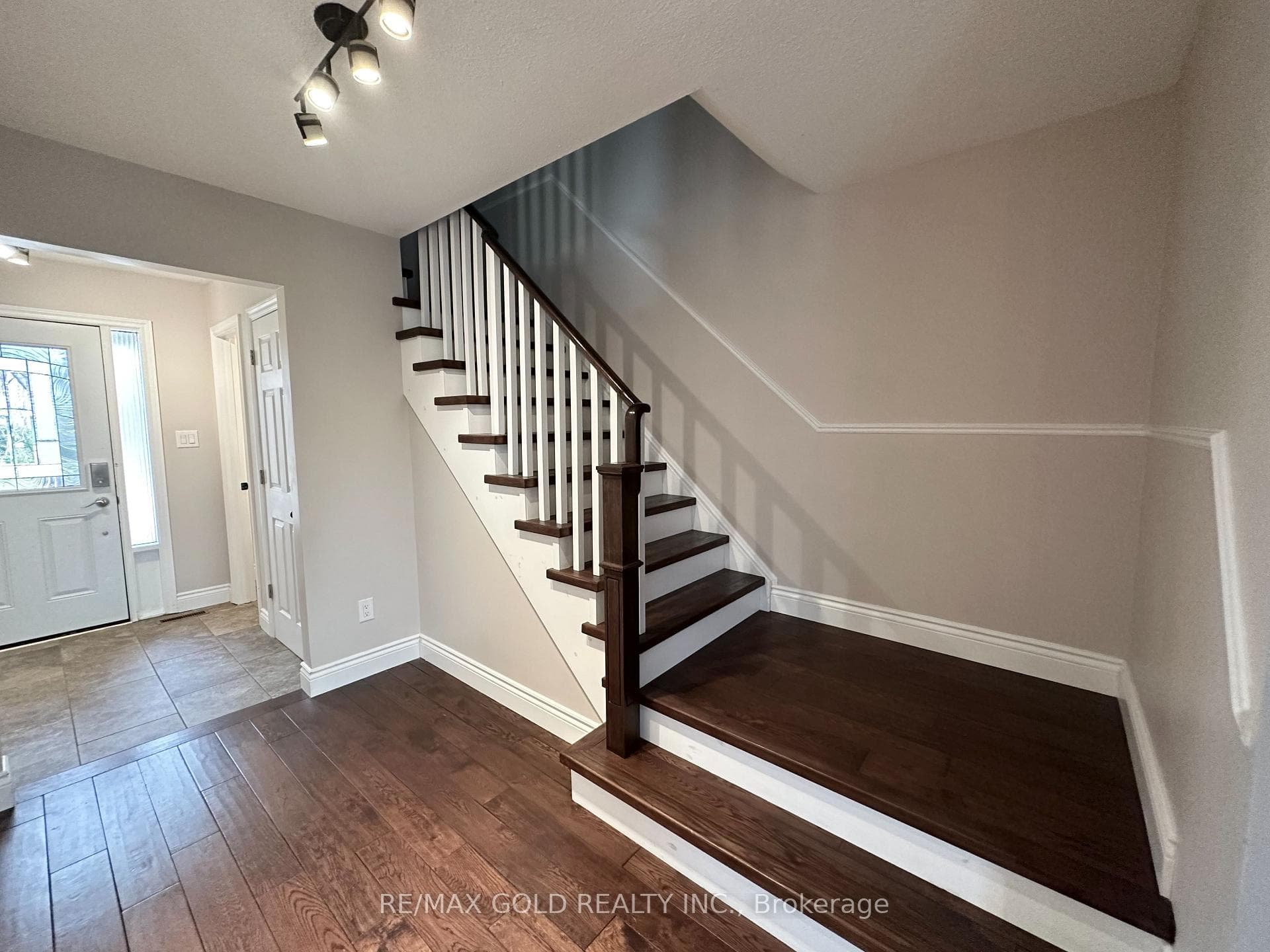 2278 Margot Street photo 3