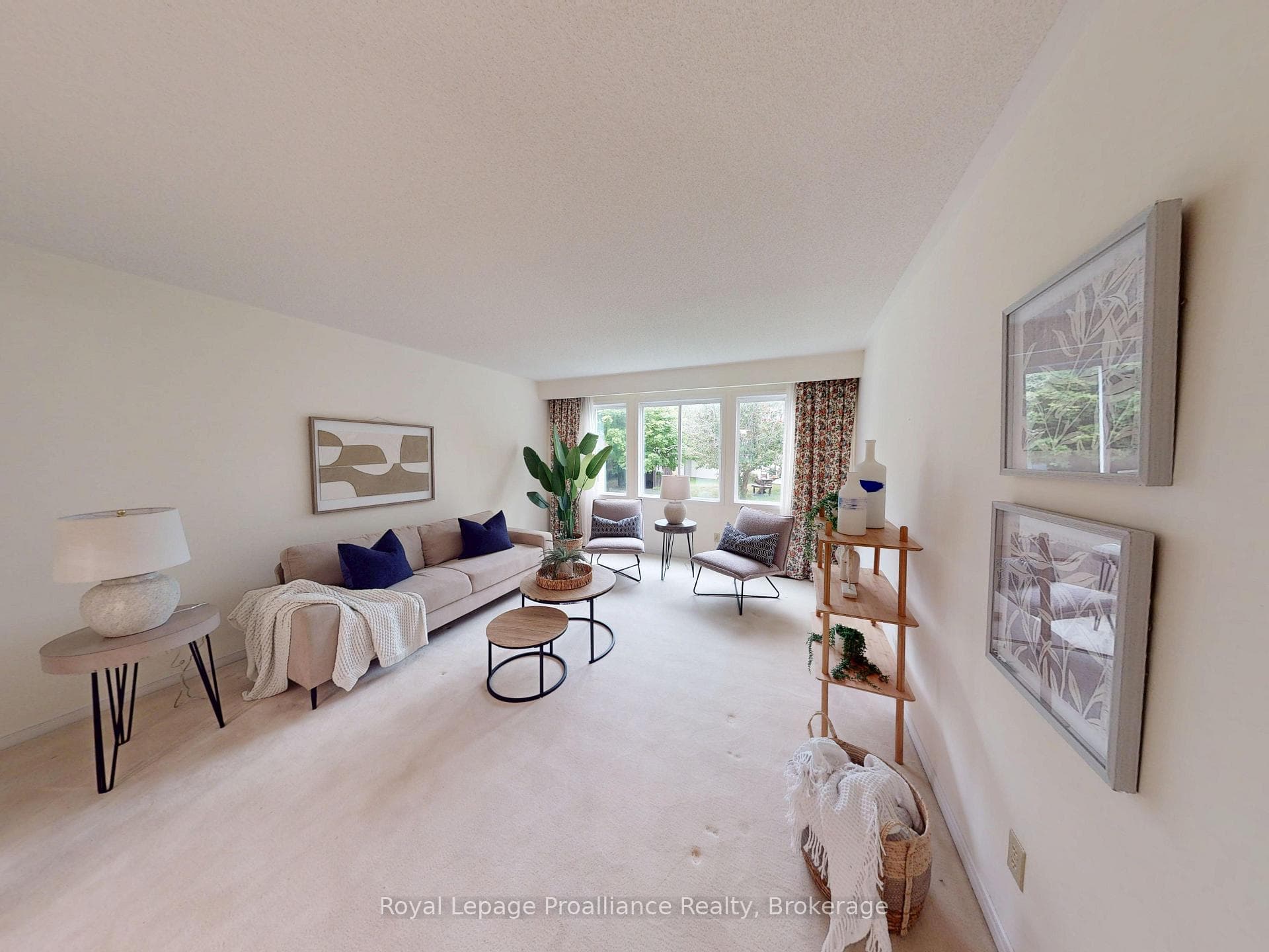 88 Westwind Crescent photo 5