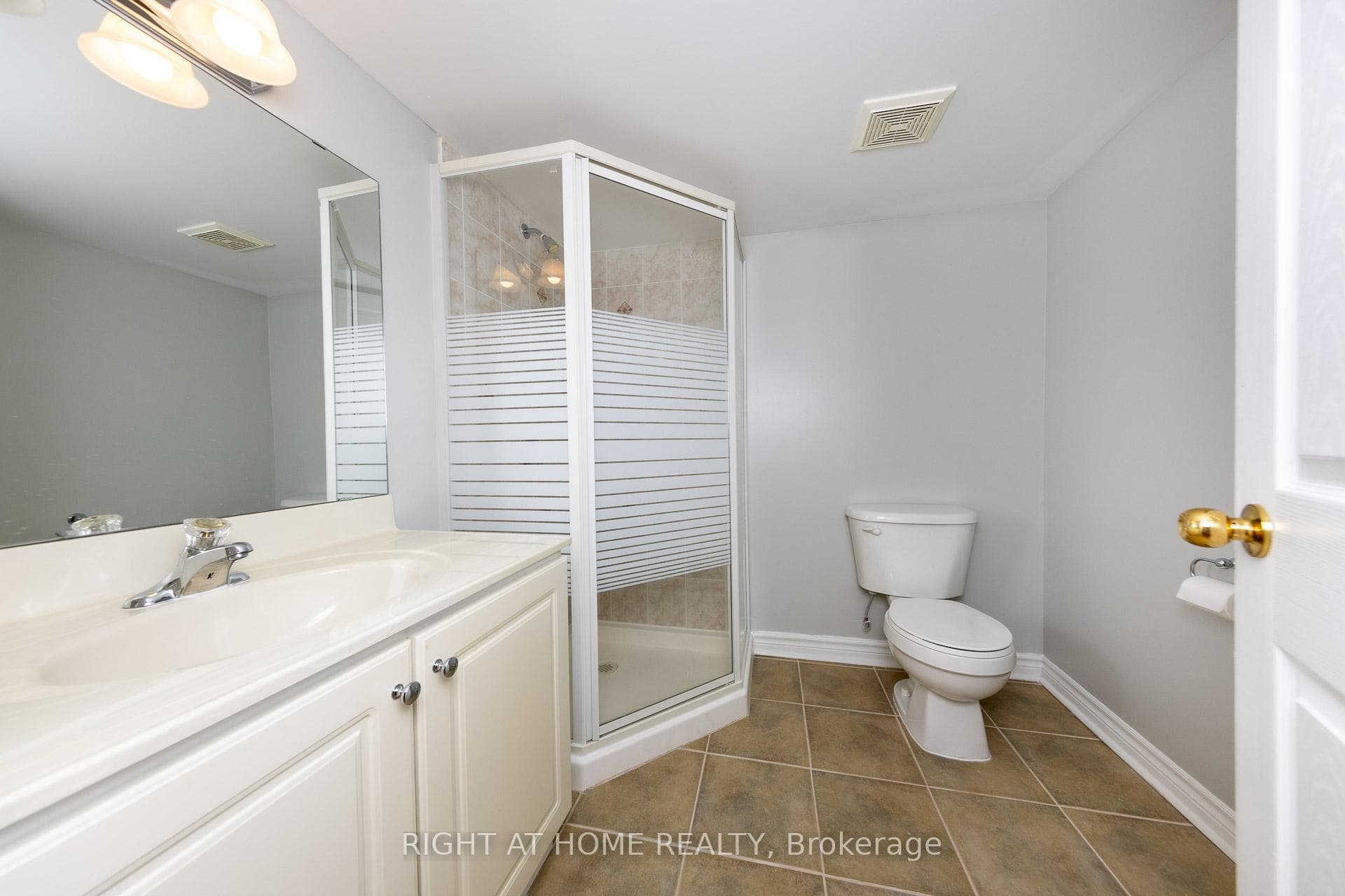 68 Rideau Drive photo 33