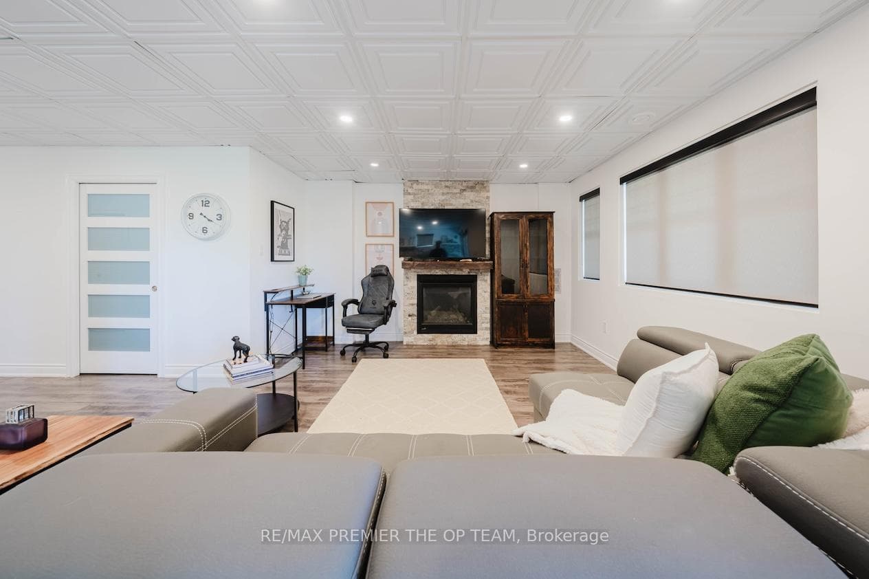 22 Adelia Place photo 42