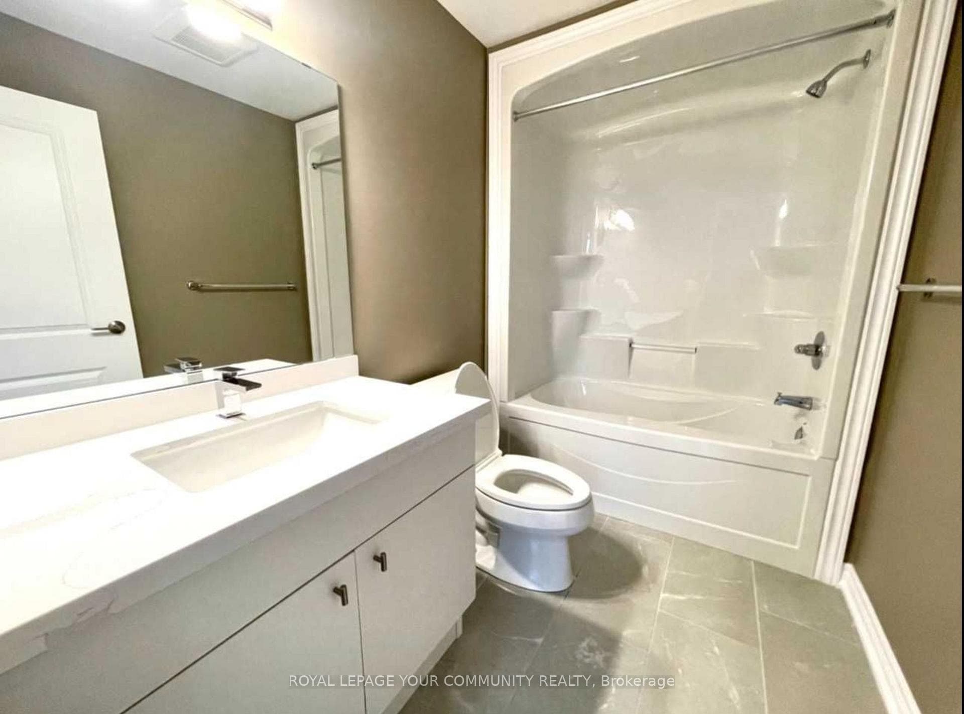 45 Dorchester Boulevard Unit 20 photo 24