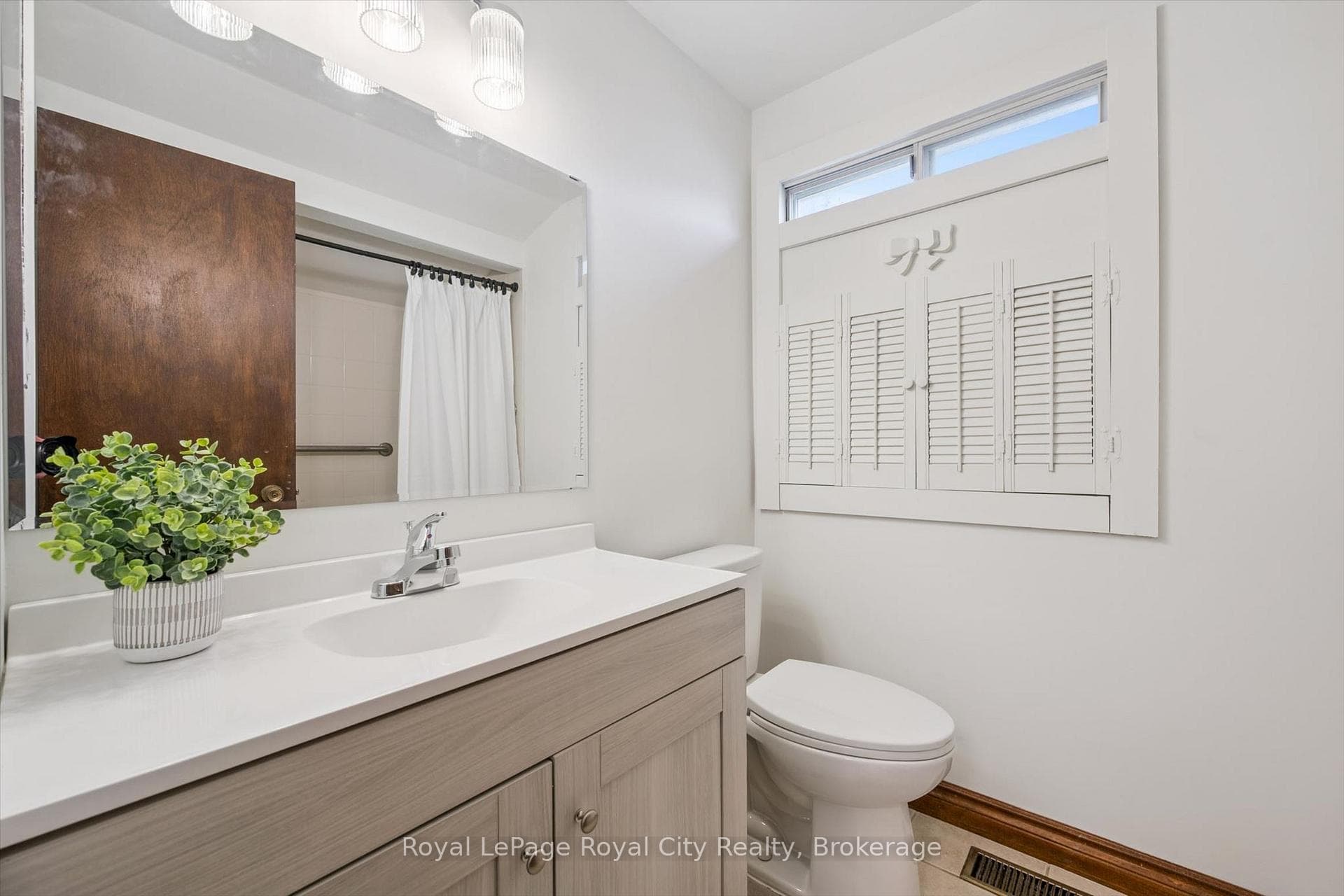 85 Sleeman Avenue photo 22