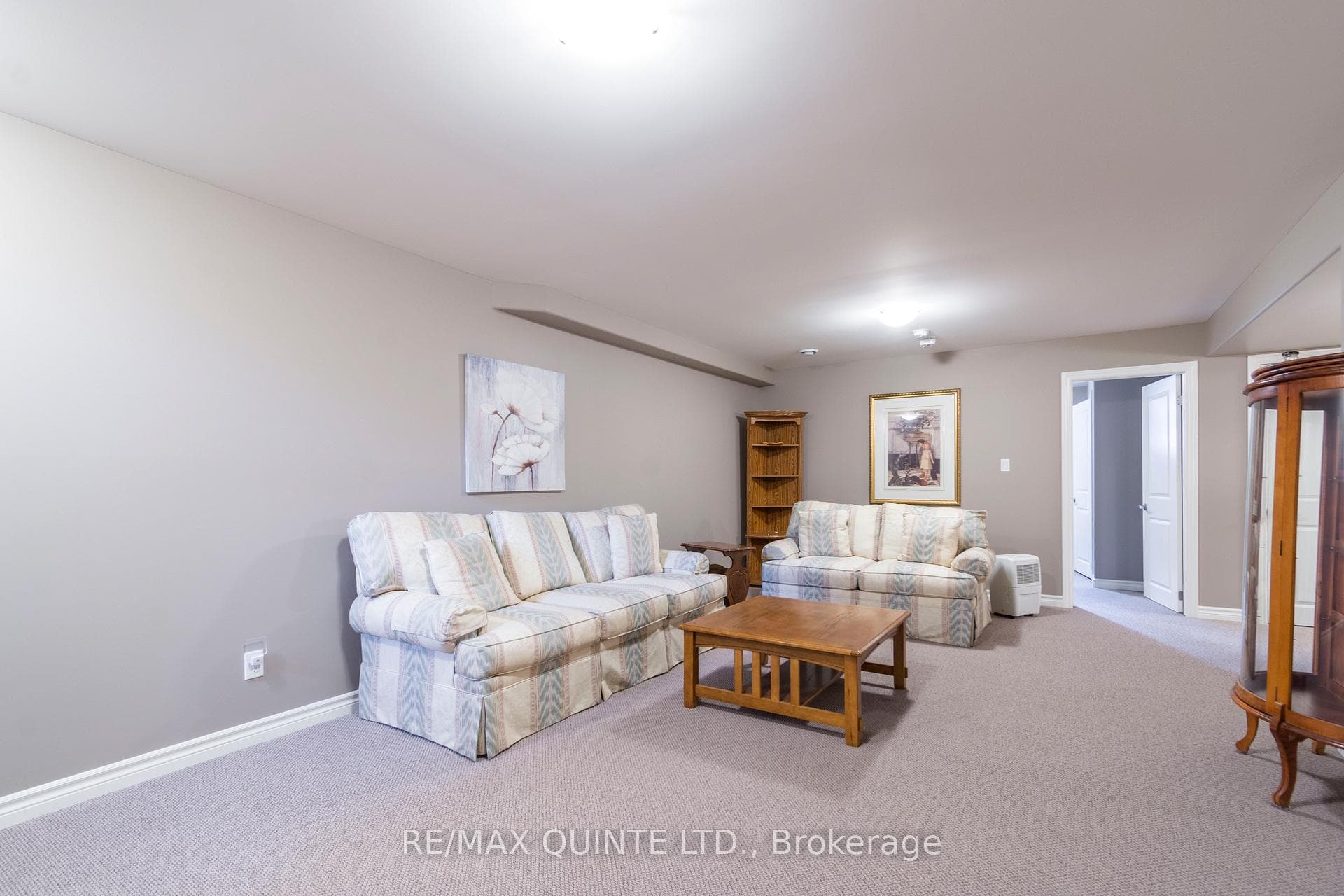 35 Glenview Crescent photo 21