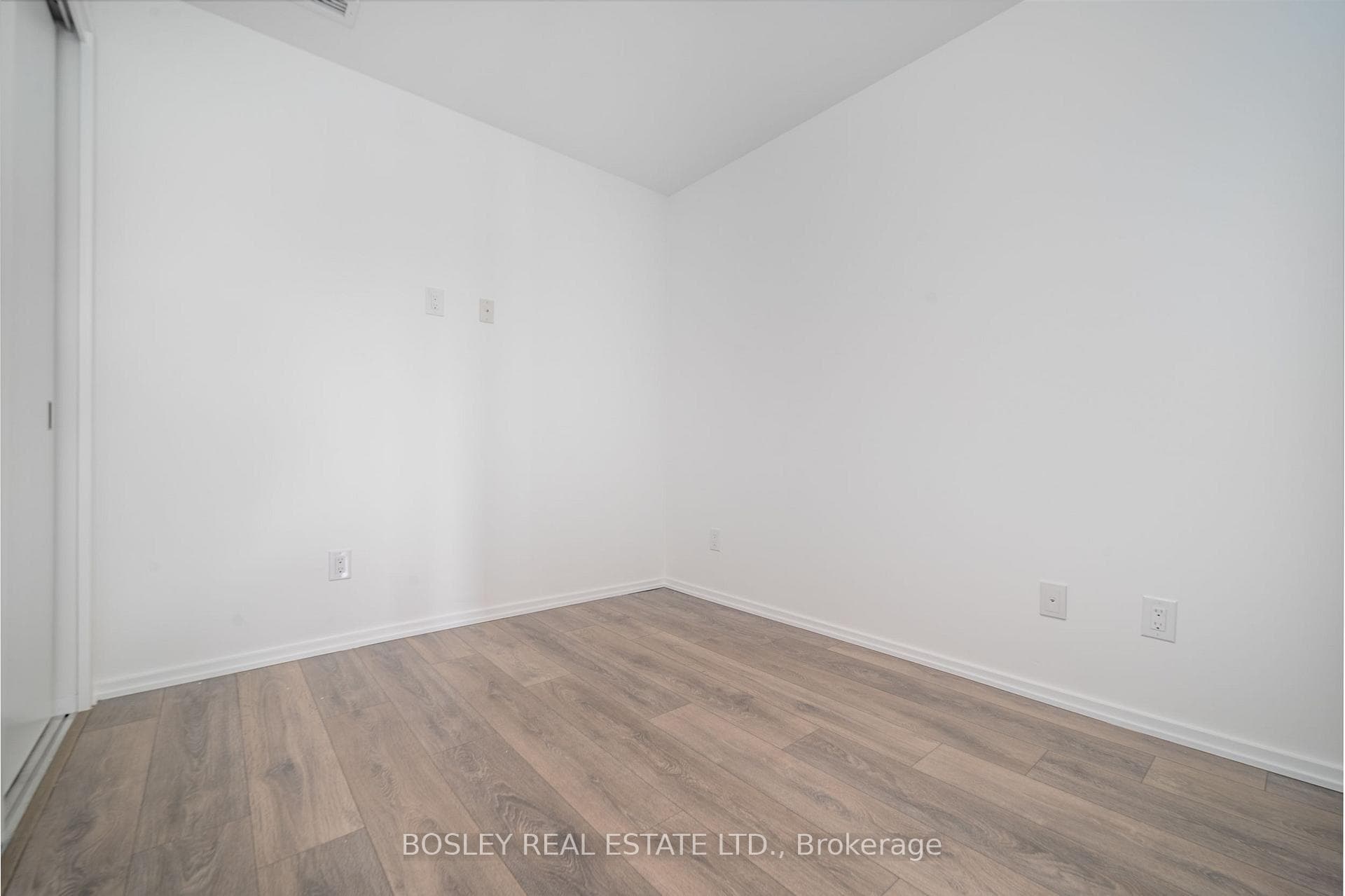 783 Bathurst Street Unit 314 photo 24