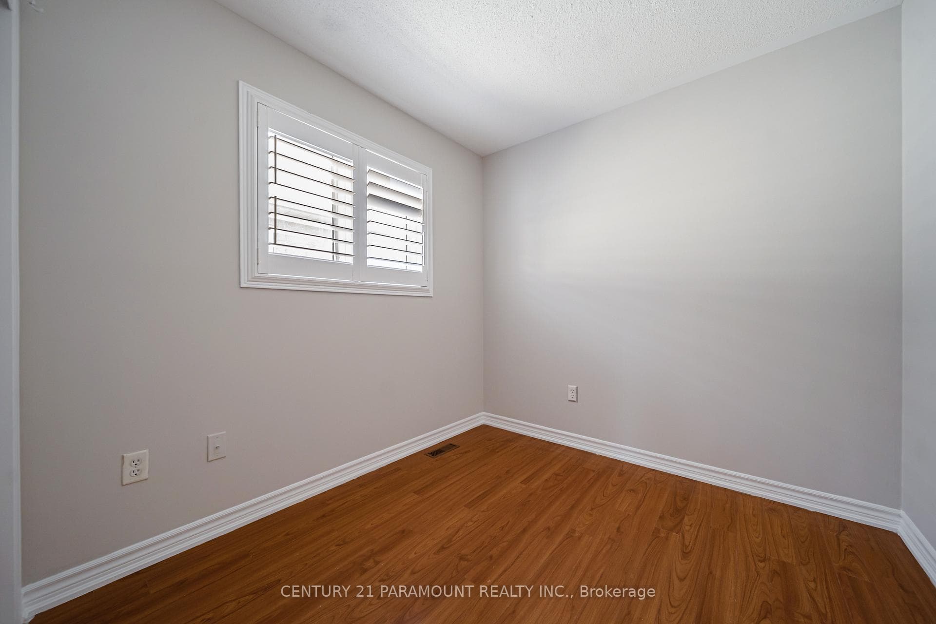 75 Crystal Glen Crescent photo 30