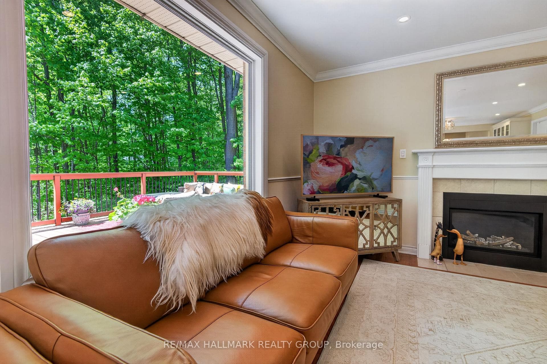 Family room - Picture window (2025)