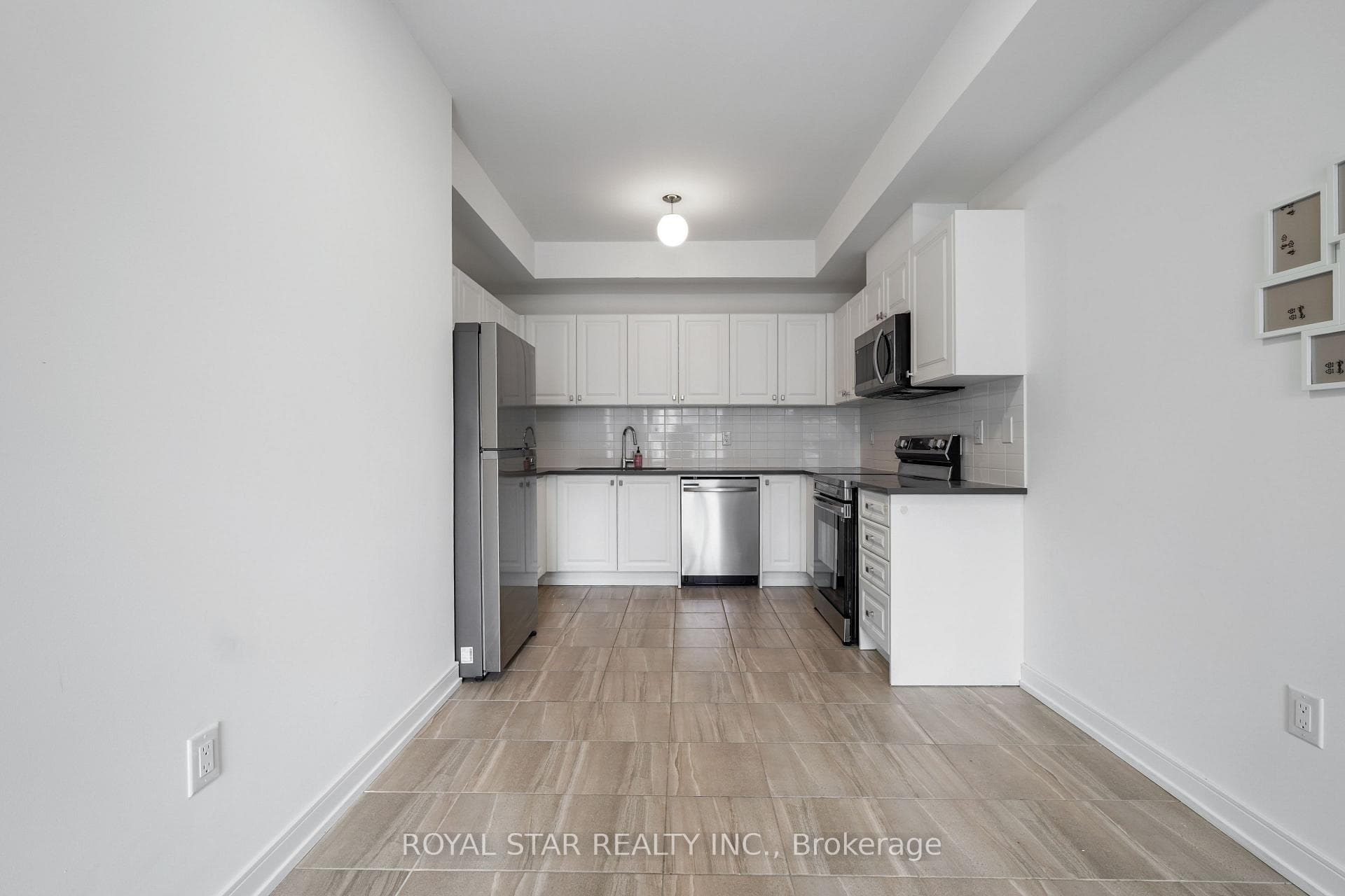 13 Red Maple Lane photo 14