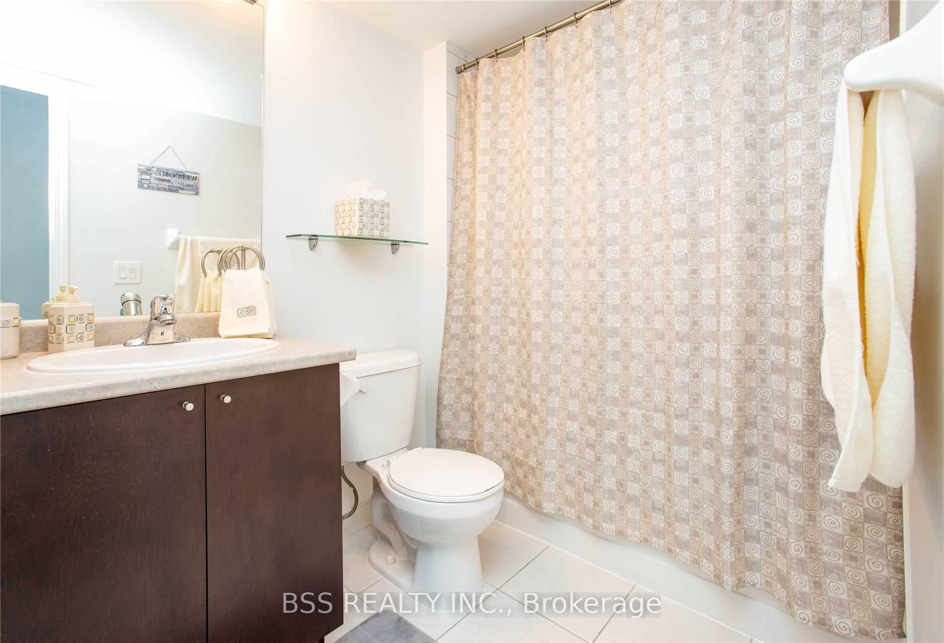 88 Grangeway Avenue Unit 903 photo 13