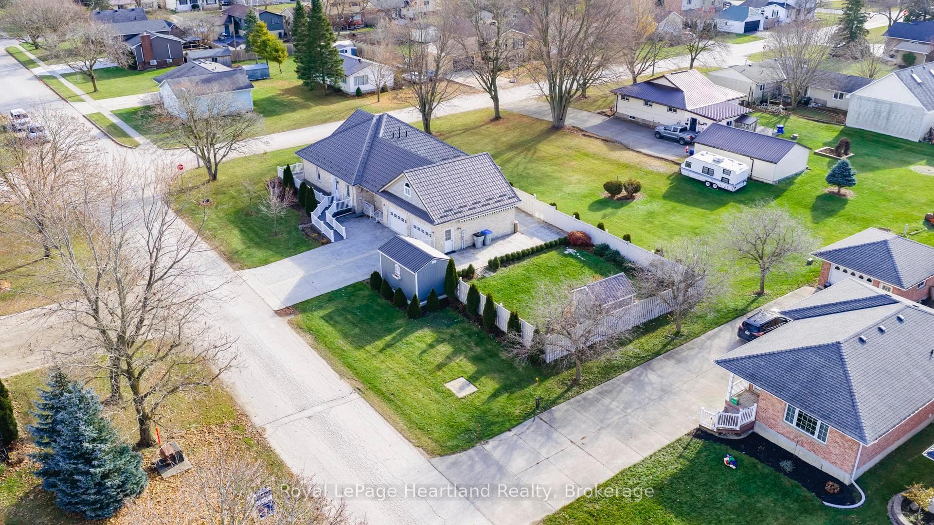 67 Brantford Street photo 38