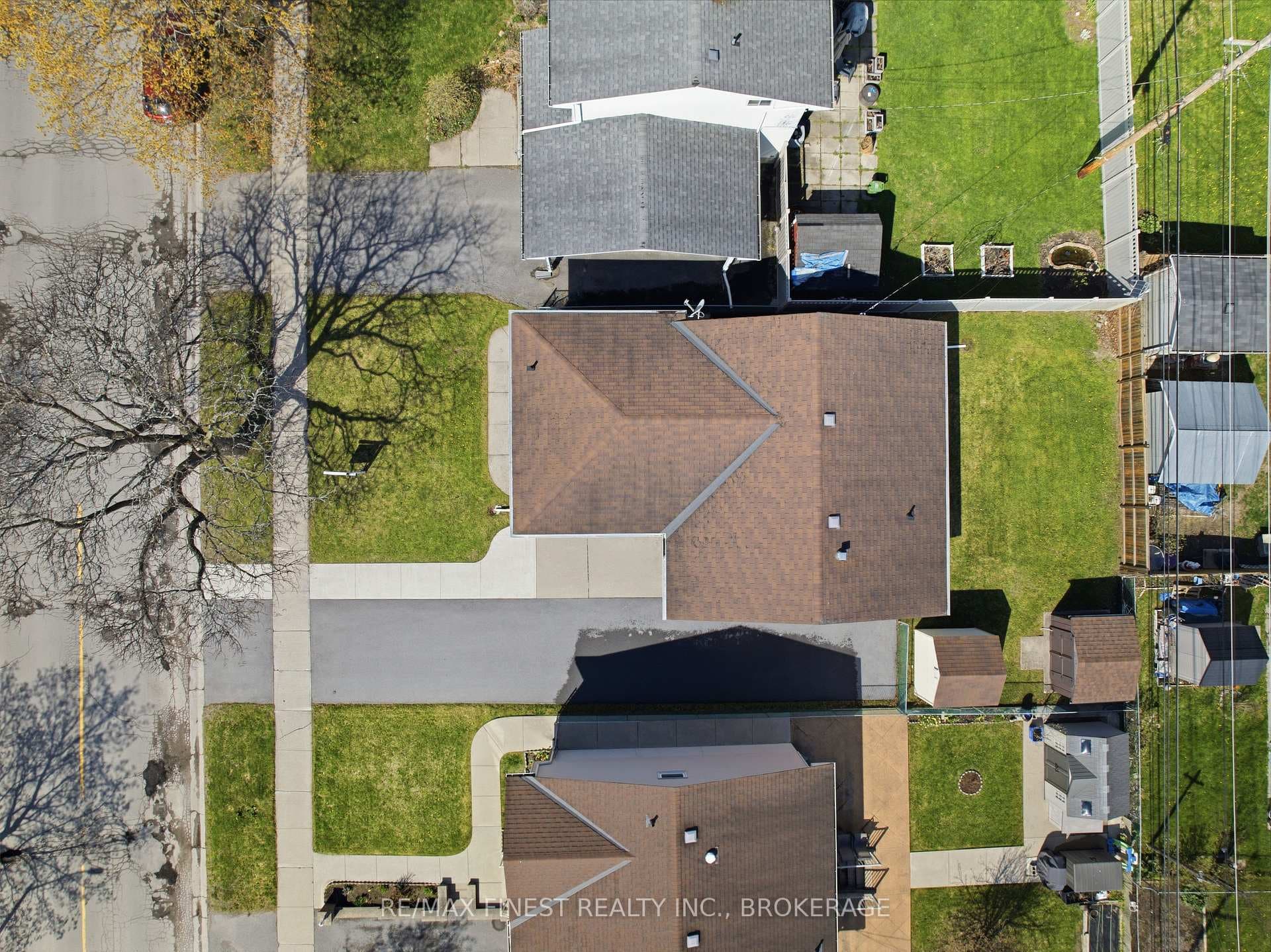 171 Sutherland Drive photo 30