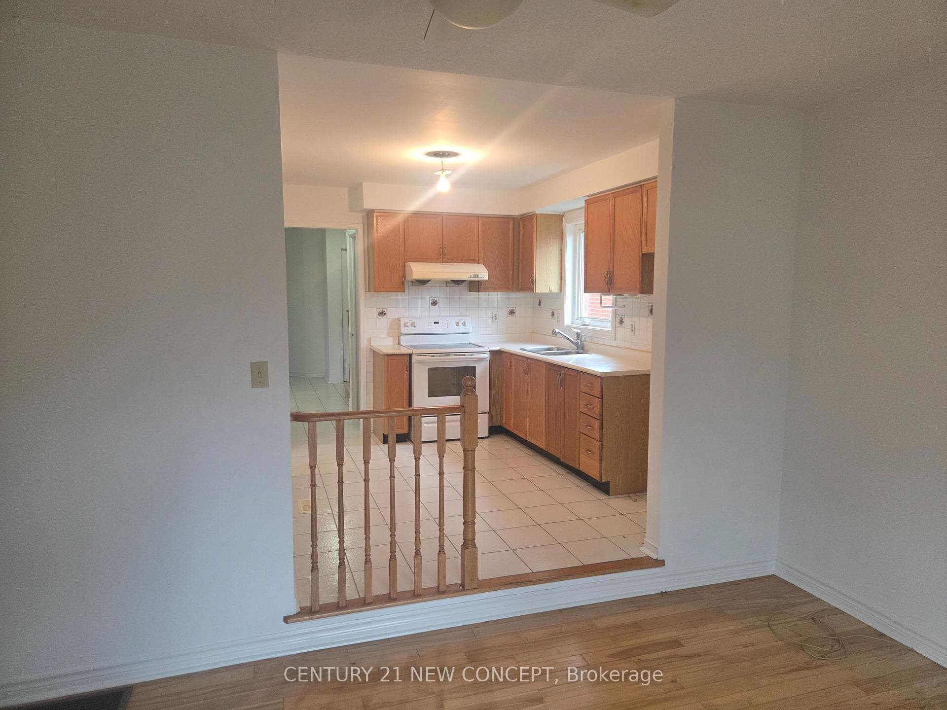 74 Dunsmore Crescent photo 19