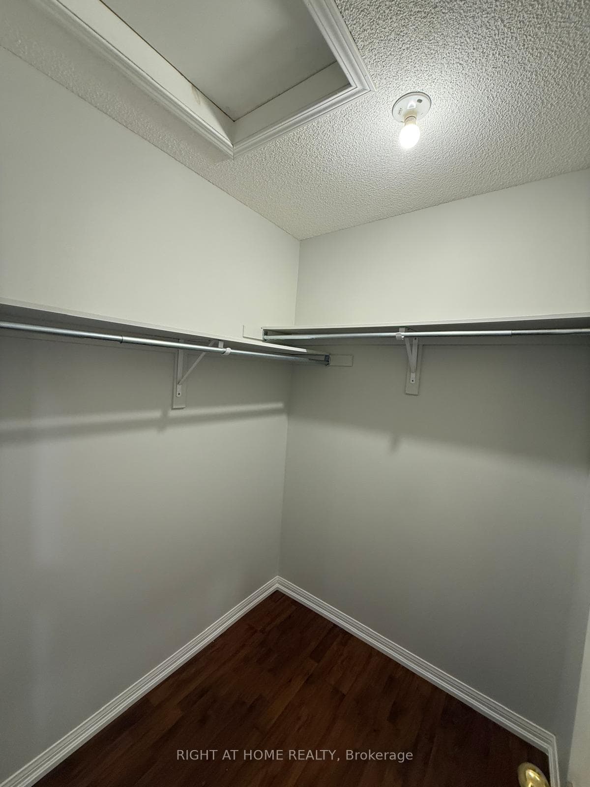 5013 Kempling Lane photo 36