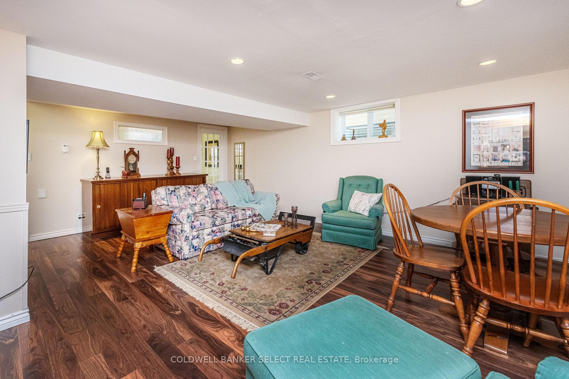 324 Henderson Street photo 28