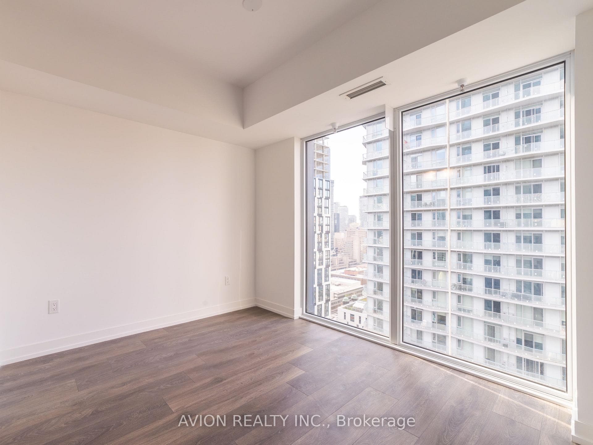 82 Dalhousie Street Unit 3817 photo 14