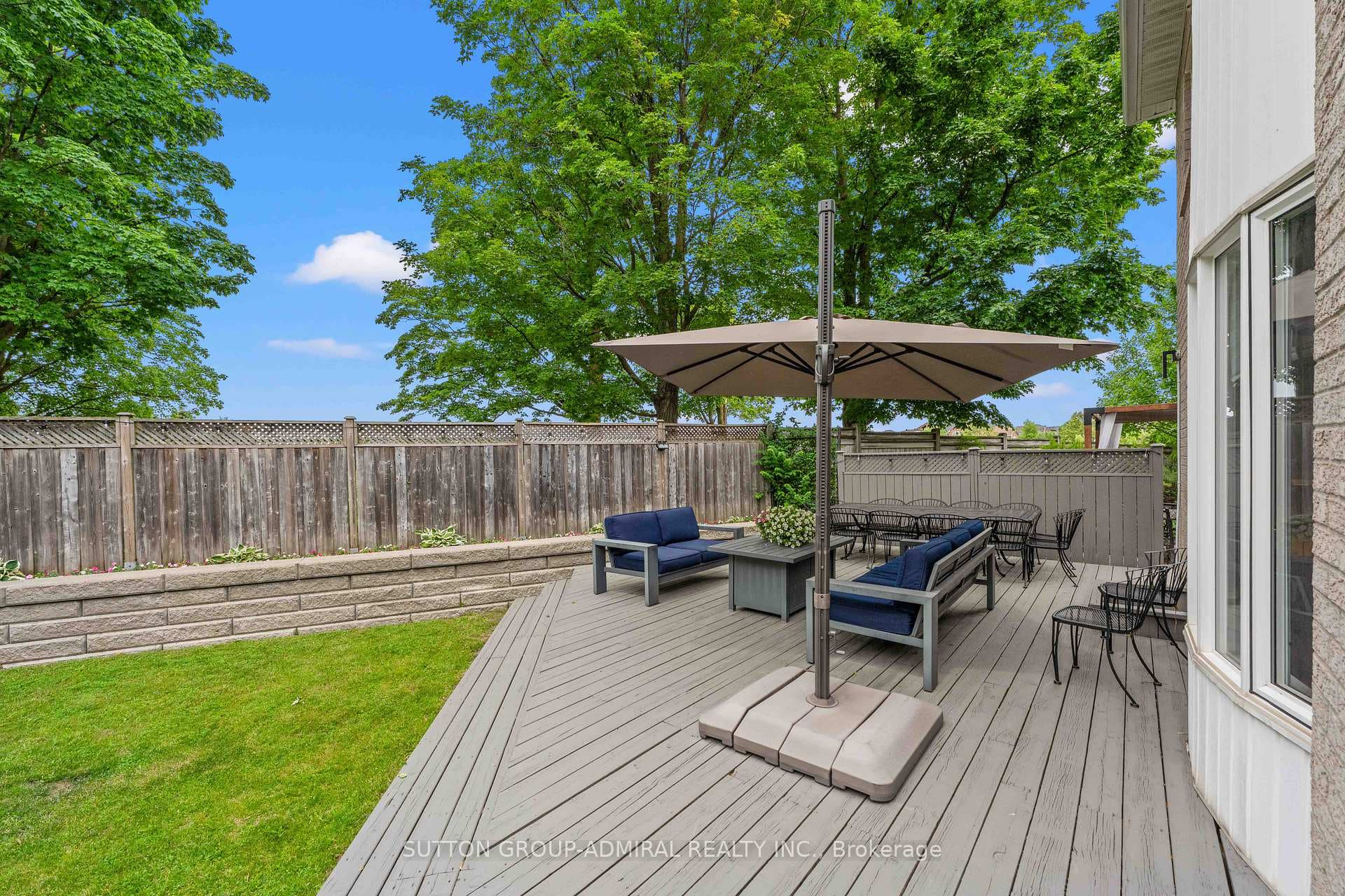 57 Bentwood Crescent photo 25