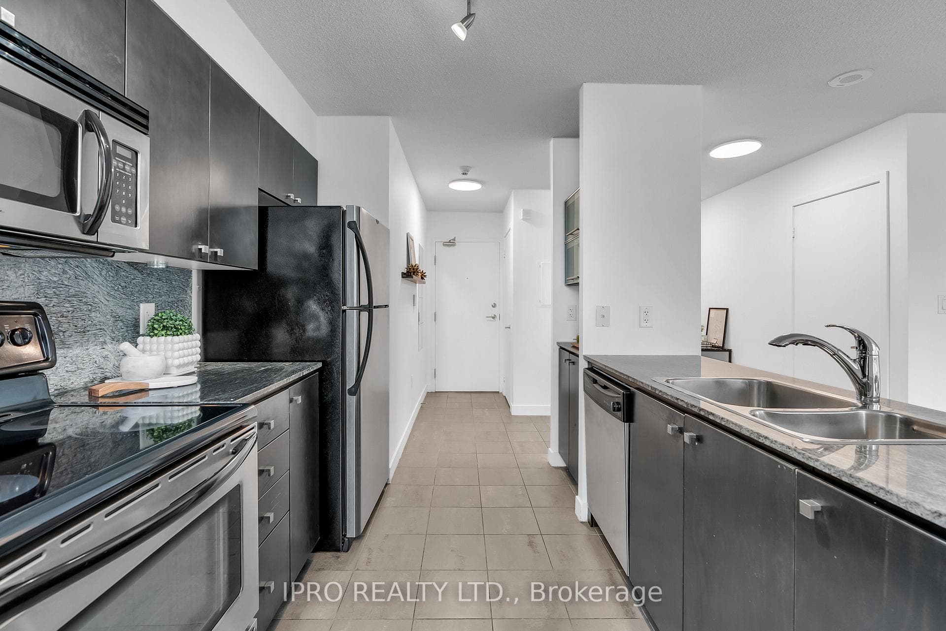 11 Brunel Court Unit 2903 photo 17