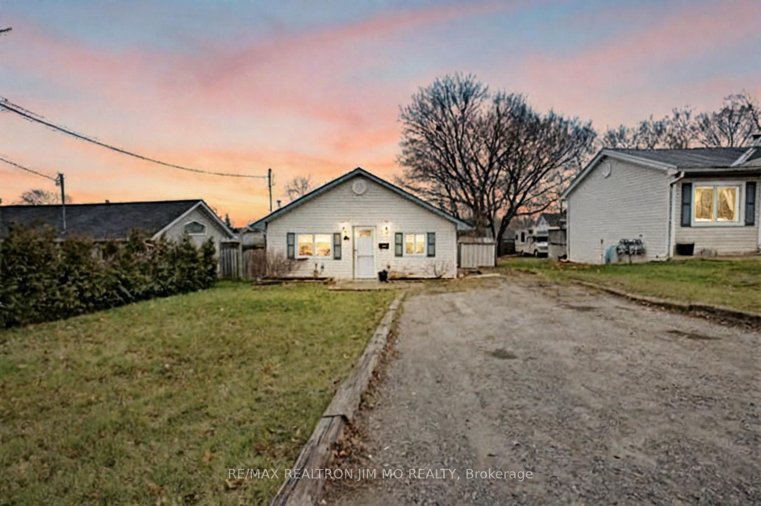 277 Pasadena Drive photo 1