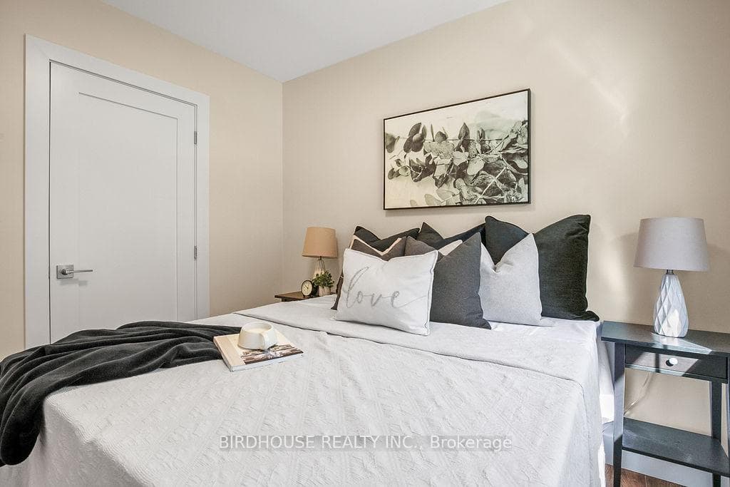 813 Aylmer Street Unit Main Floor photo 16