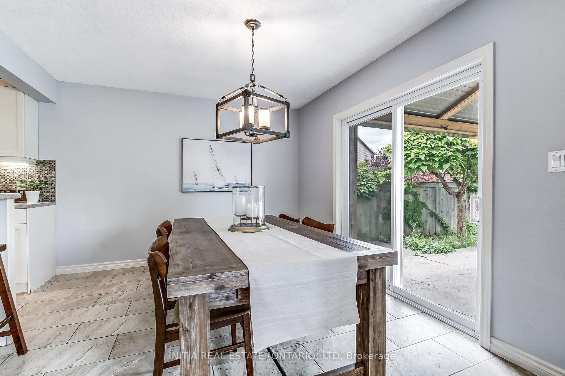1082 Oakcrossing Road photo 15