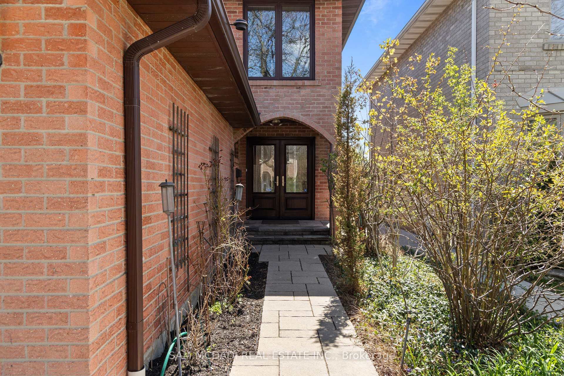 4303 Tea Garden Circle photo 2