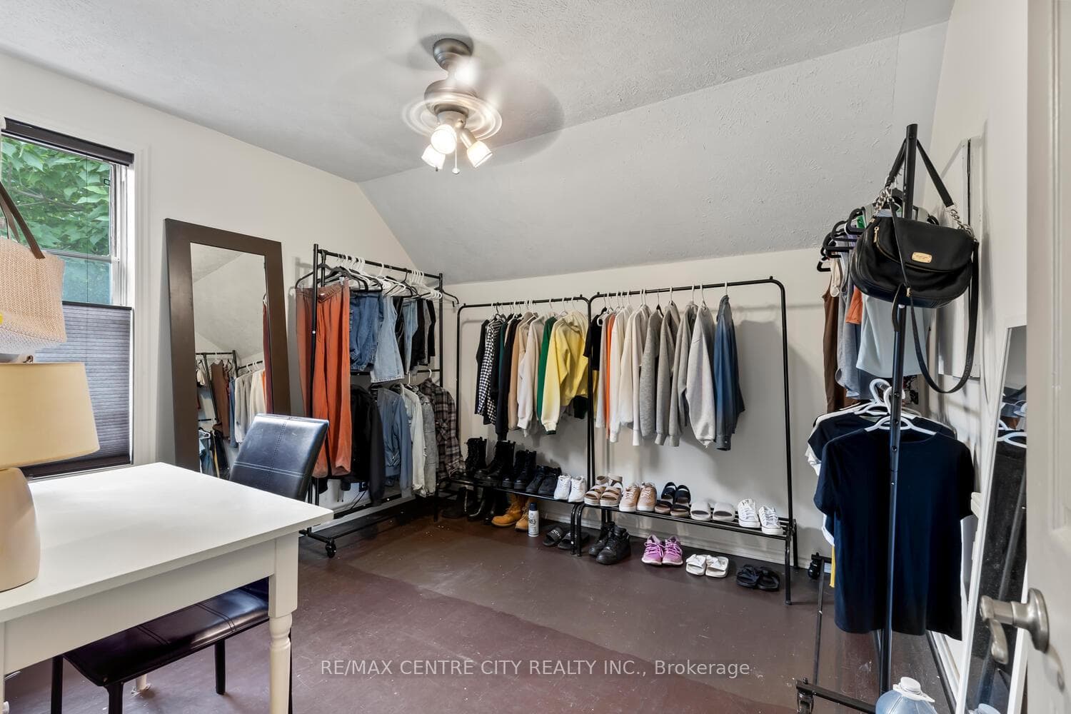 540 Quebec Street photo 21