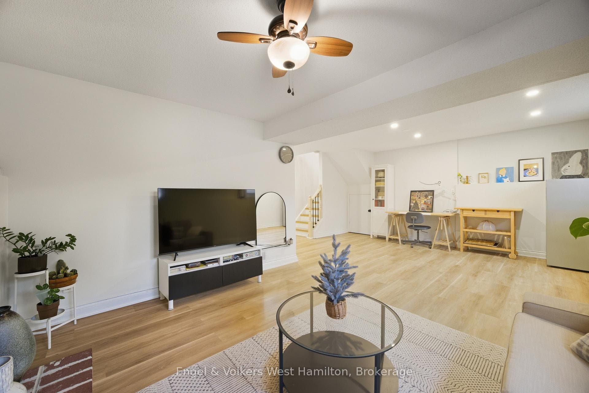 43 Ludlow Crescent photo 26