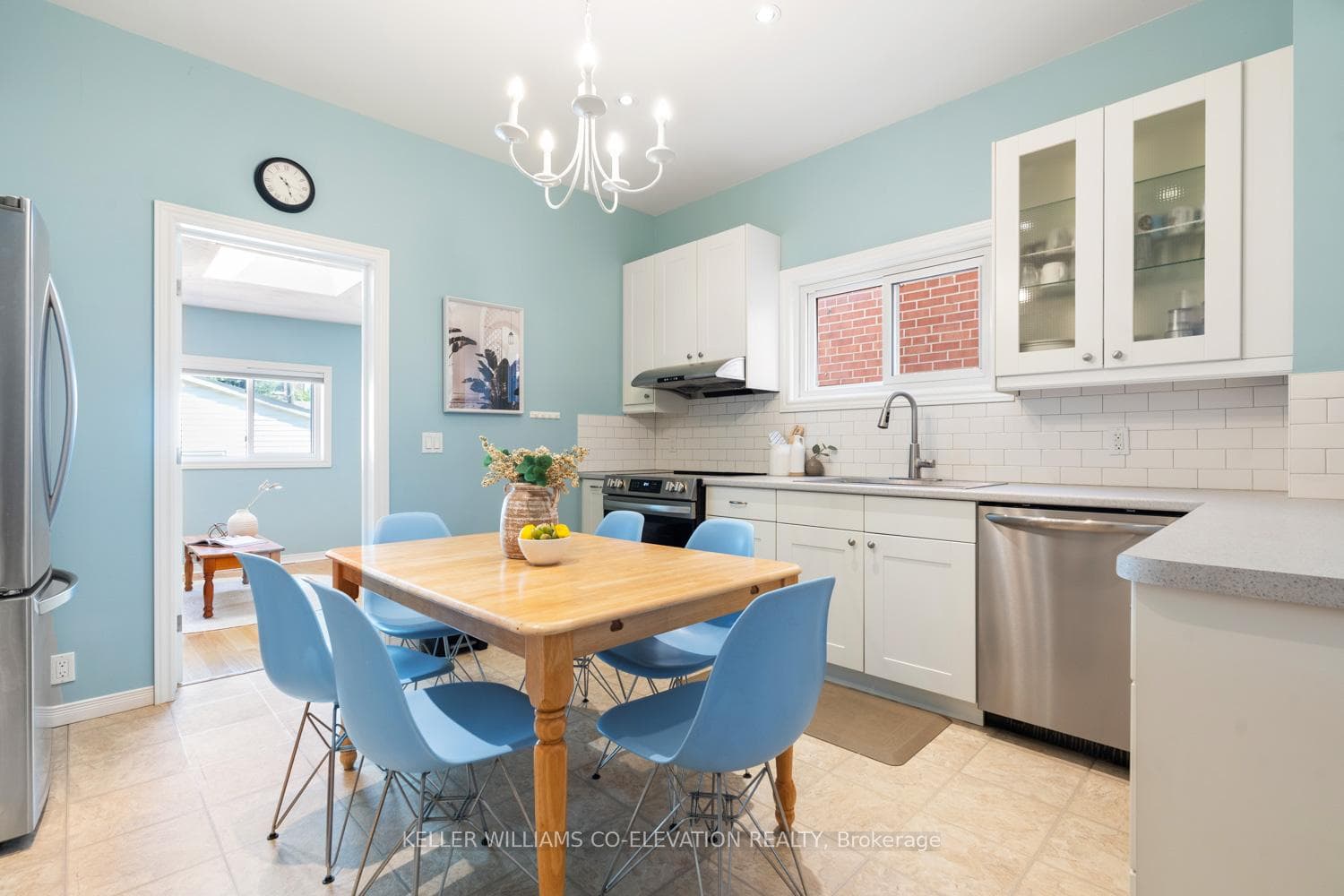 4 Garnet Avenue photo 11