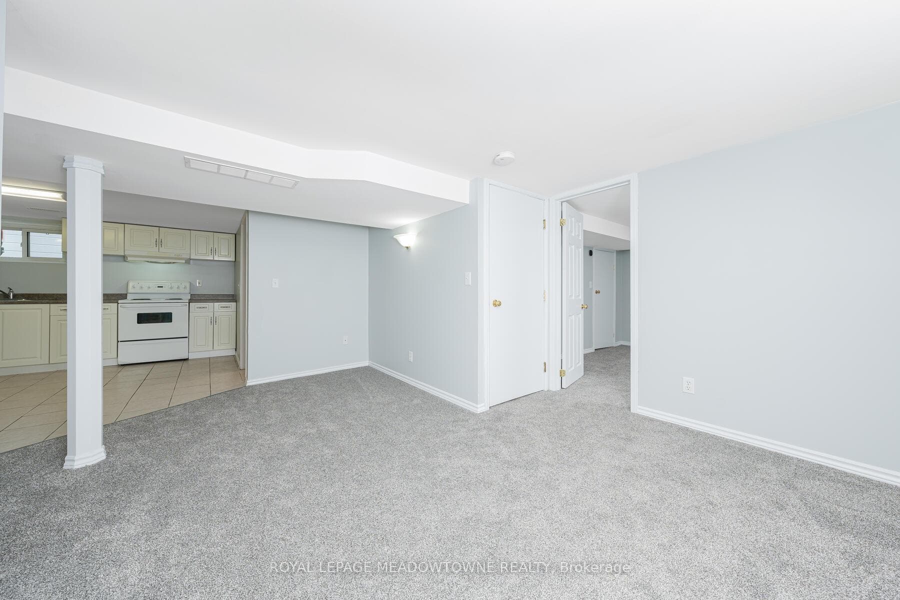 15 Summit Crescent Unit Unit B photo 8